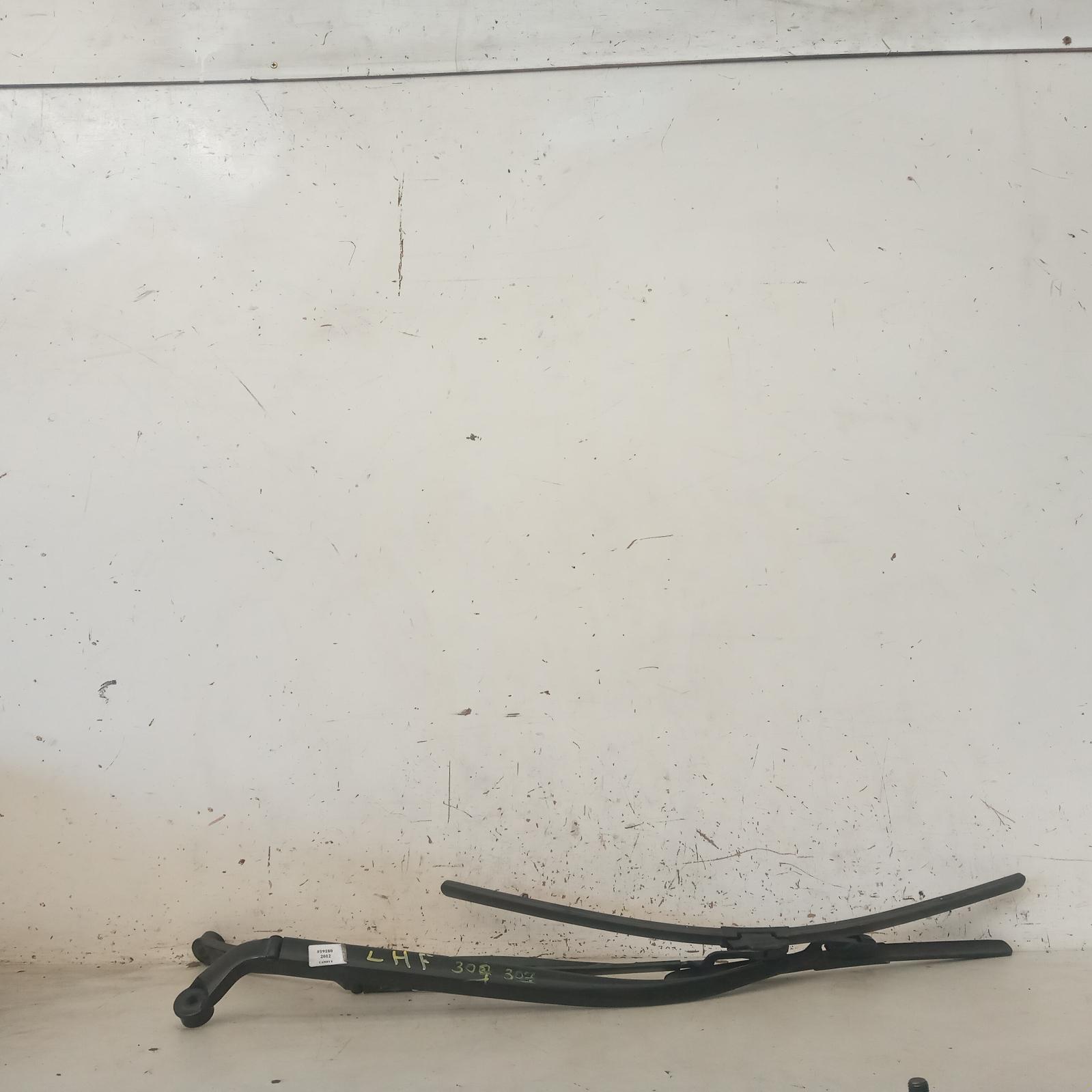 View Auto part Wiper Arm Toyota Camry 2012