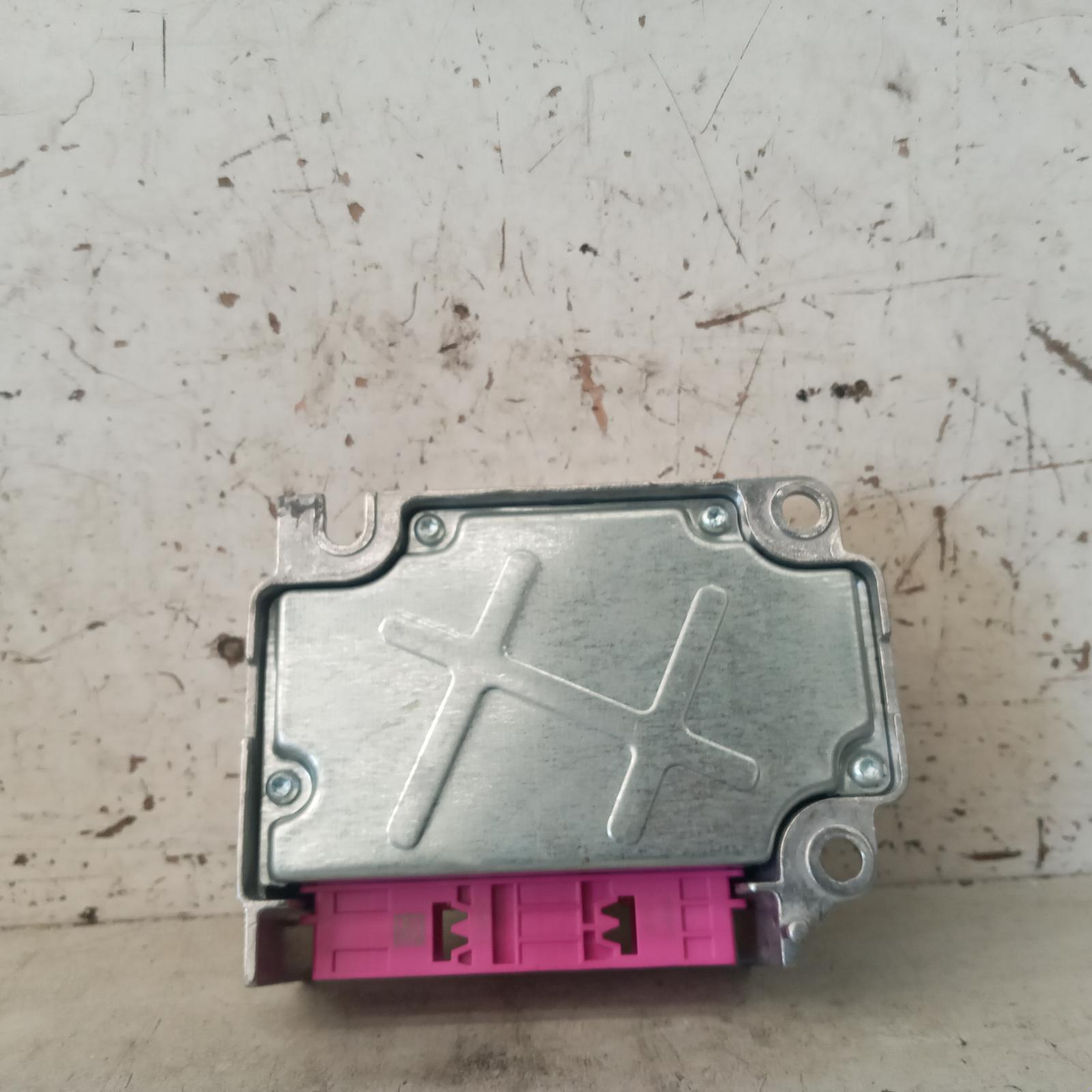 View Auto part Airbag Module/Sensor Jeep Cherokee 2012