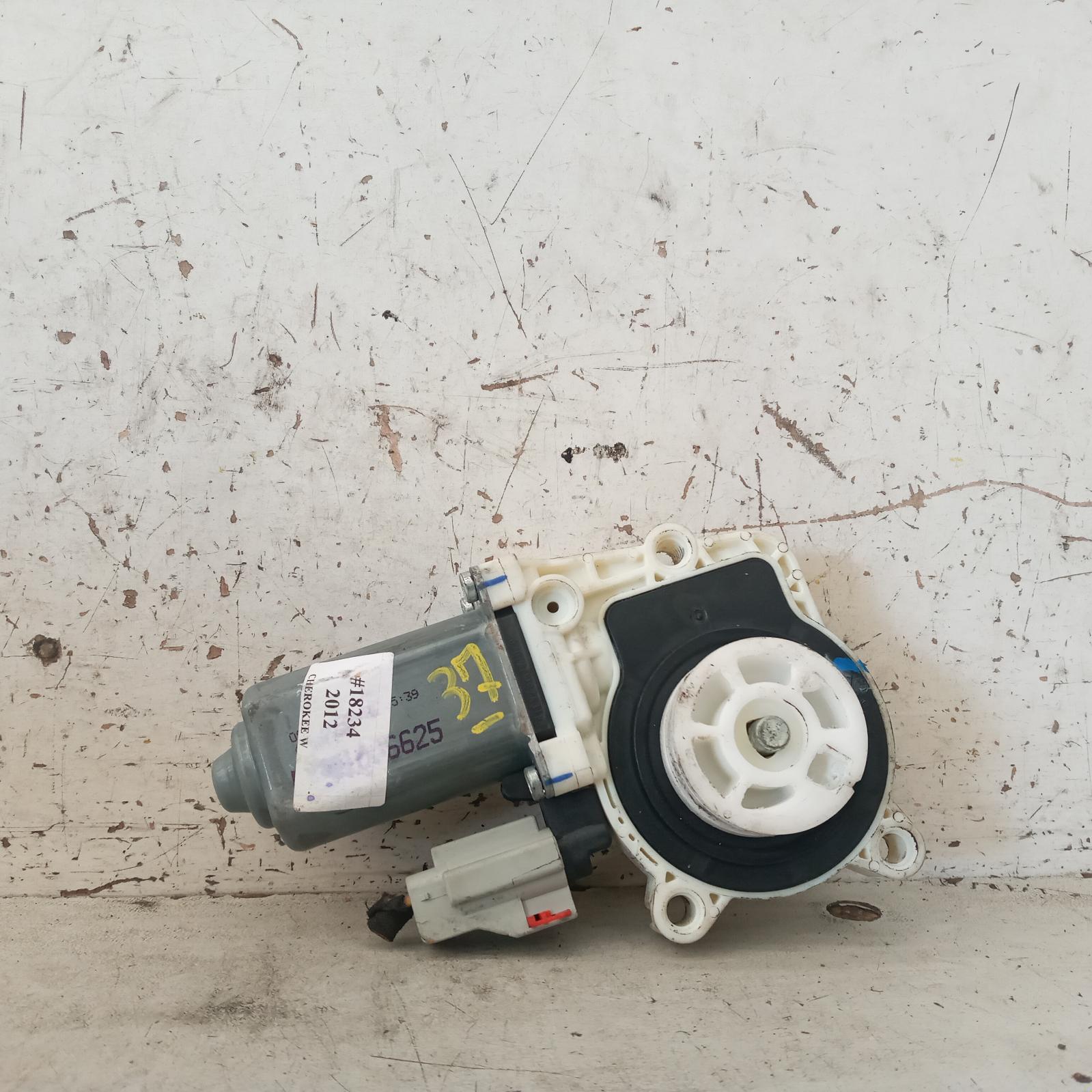 View Auto part Right Rear Wnd Reg/Motor Jeep Cherokee 2012