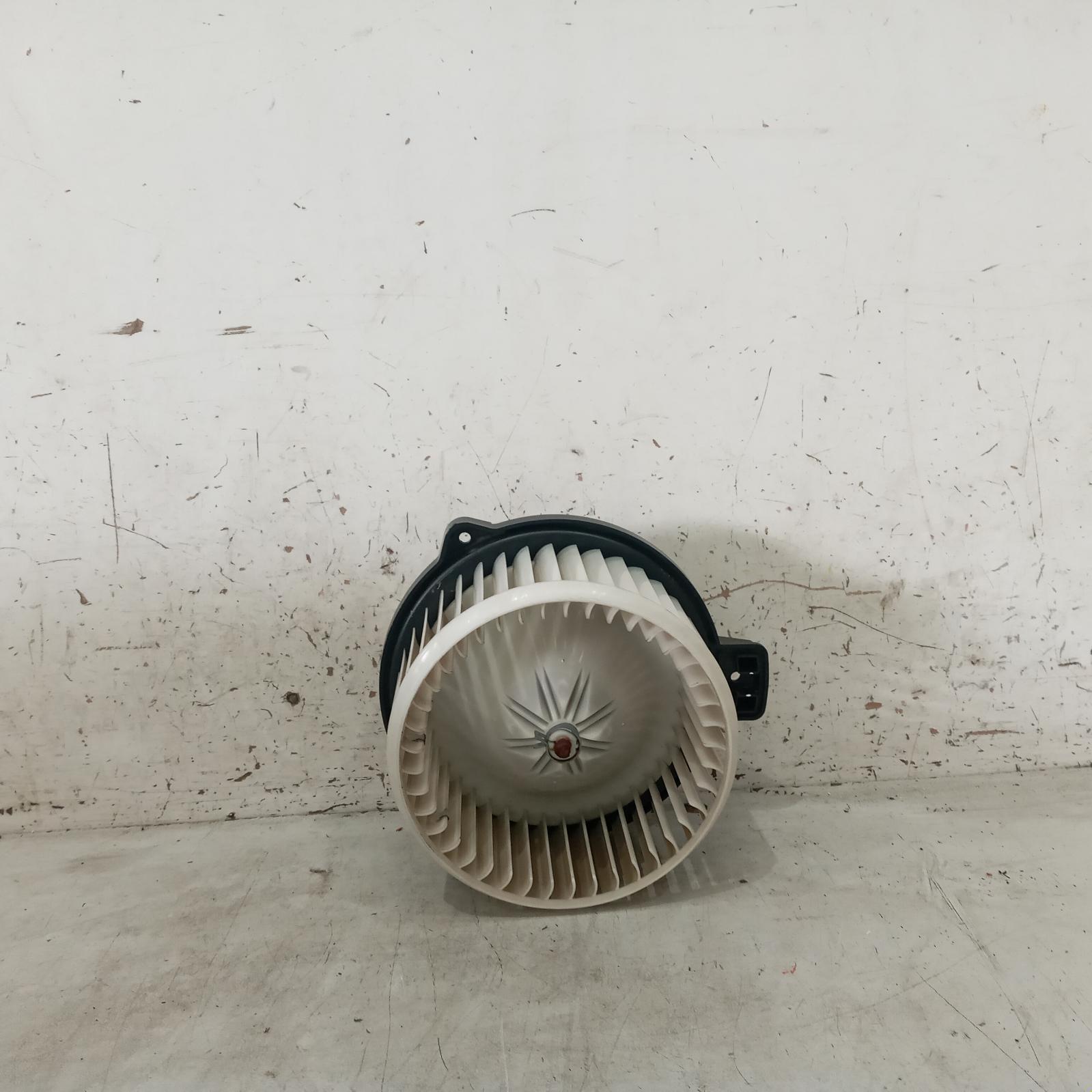 2016 Kia Sportage Heater Fan Motor View Auto part Heater Fan Motor Kia Sportage 2016