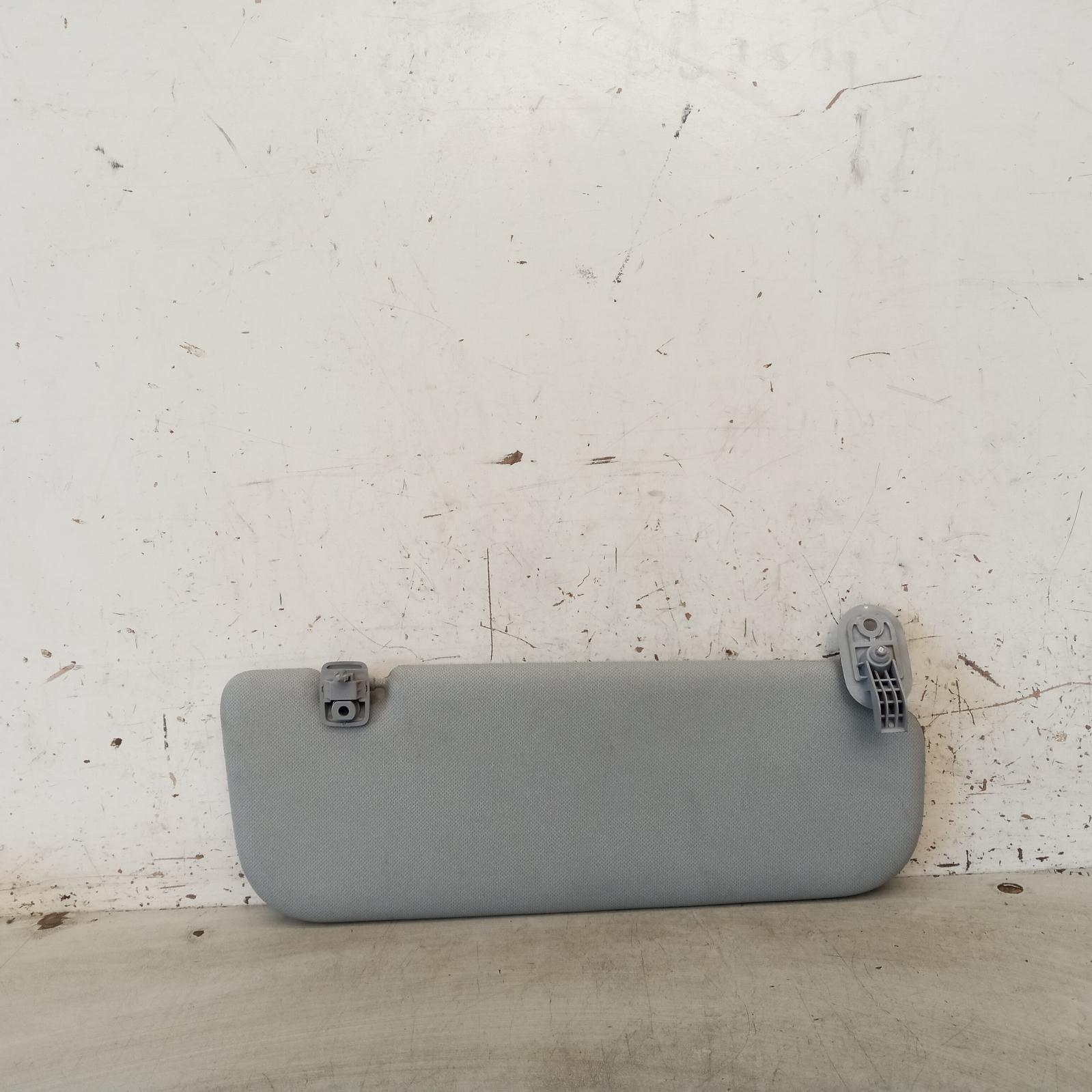View Auto part Sunvisor Hyundai Elantra 2013