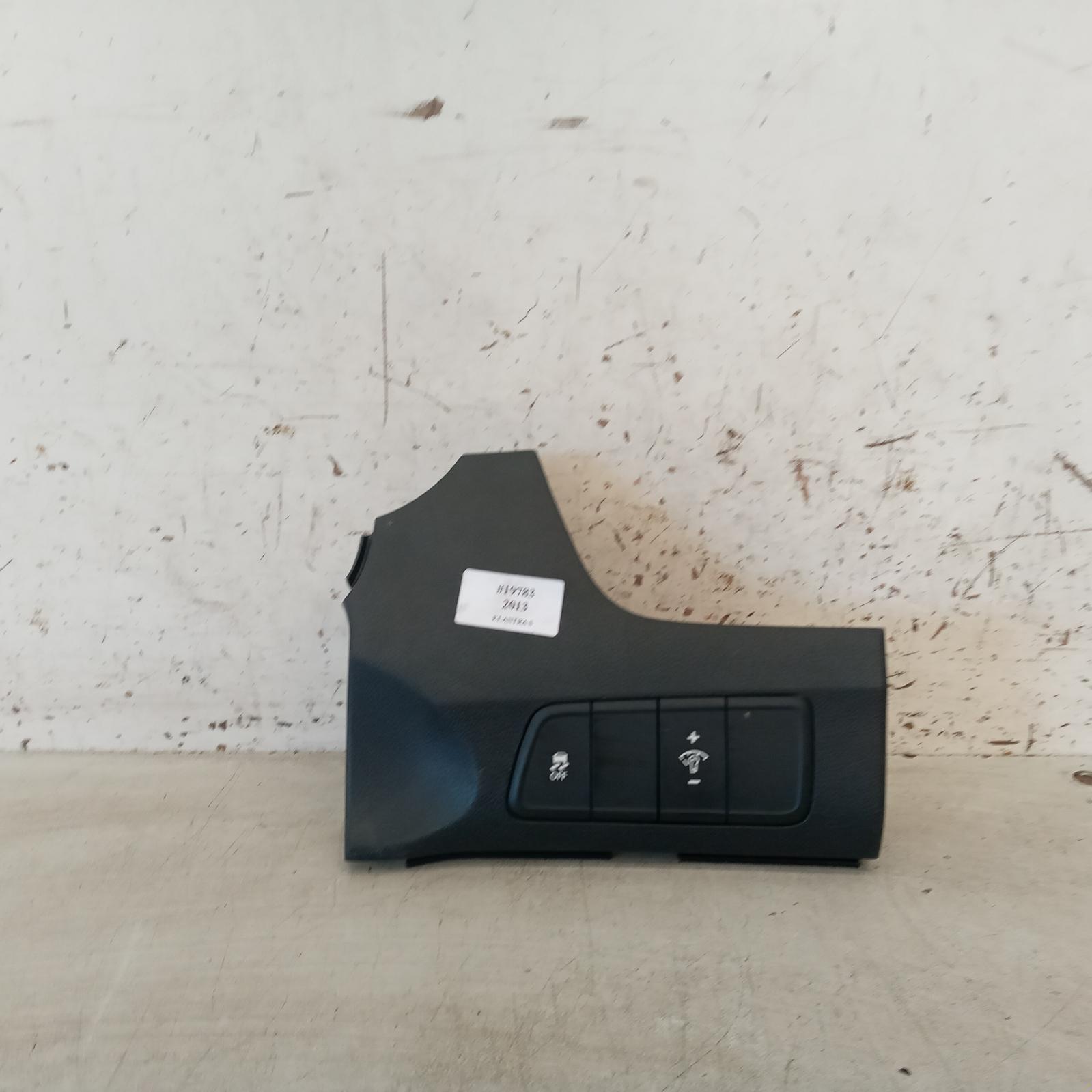 View Auto part Misc Switch/Relay Hyundai Elantra 2013