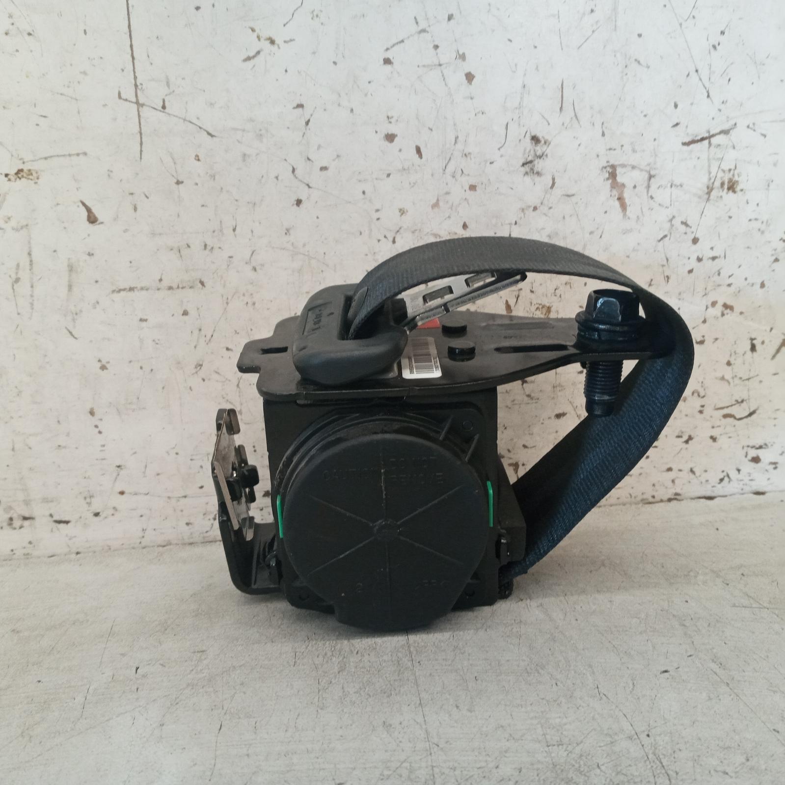 View Auto part Seatbelt/Stalk Hyundai Elantra 2013