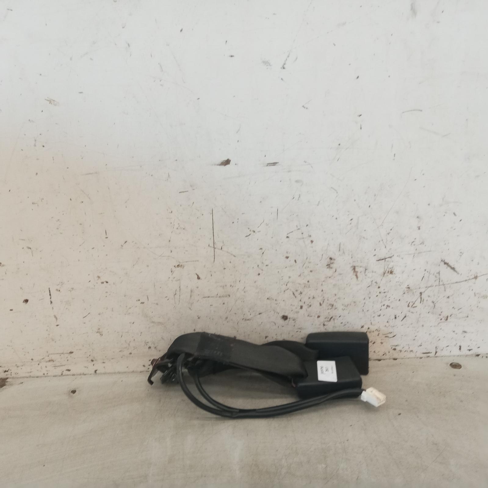 View Auto part Seatbelt/Stalk Hyundai Elantra 2013