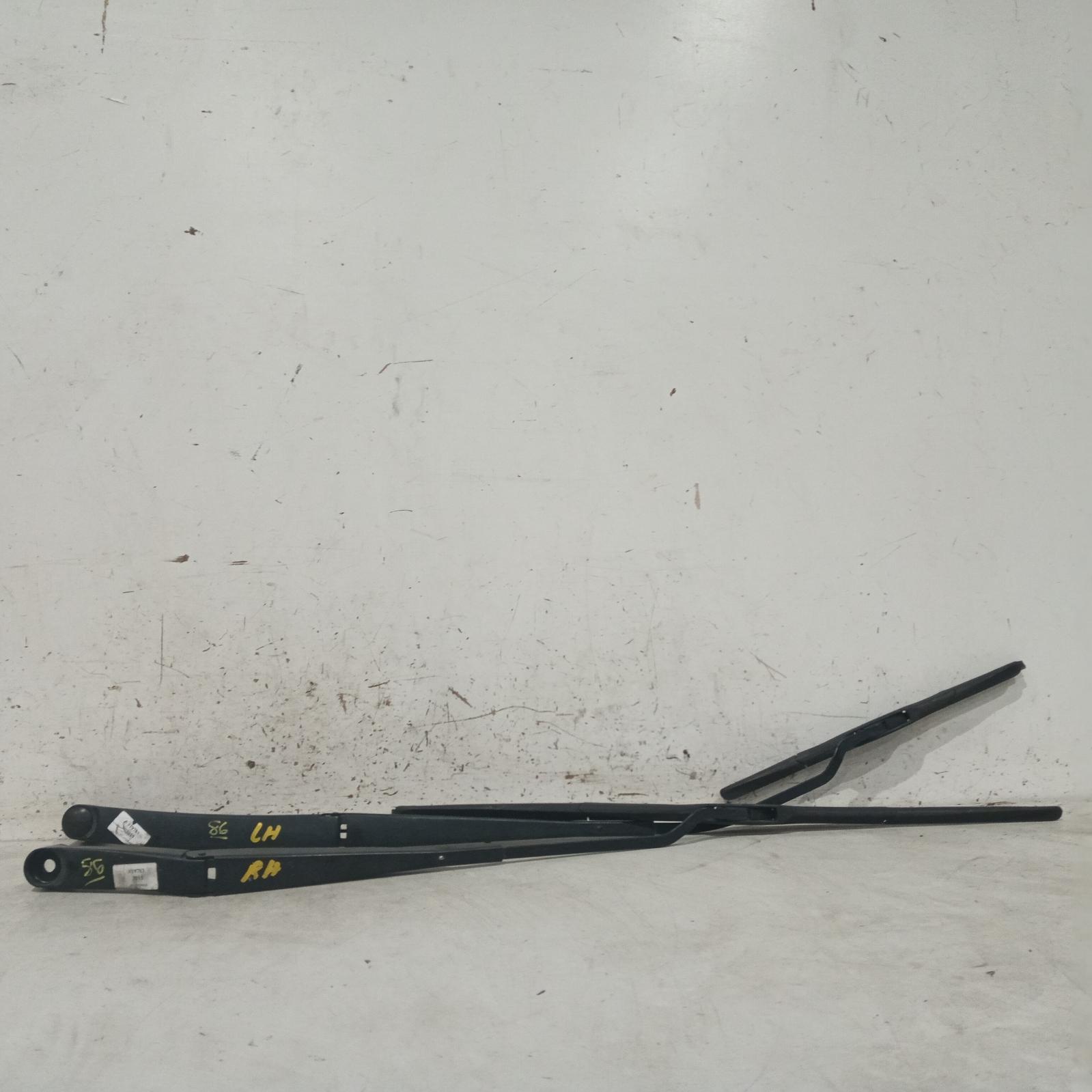 View Auto part Wiper Arm Hyundai Elantra 2013