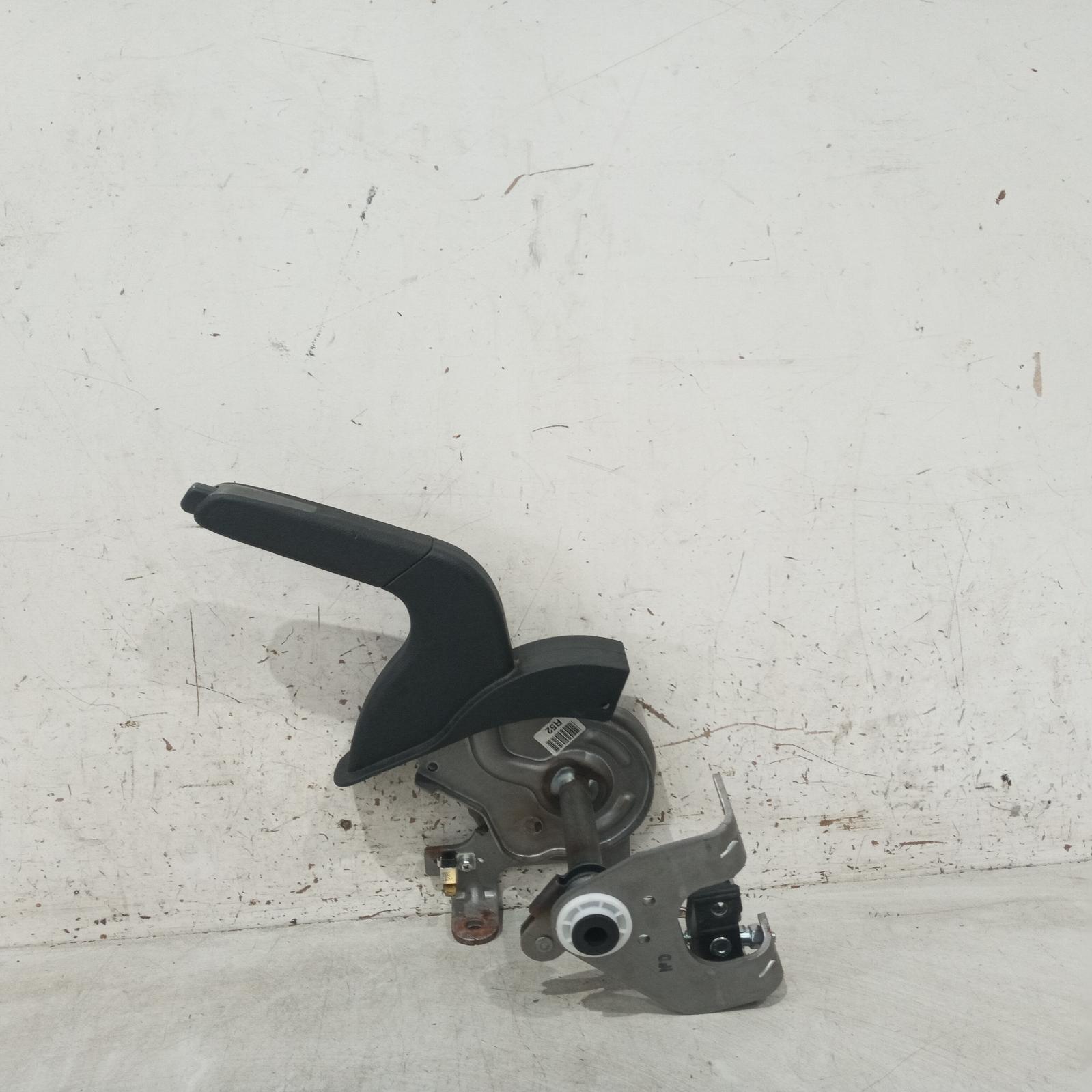View Auto part Handbrake Lever Hyundai Elantra 2013