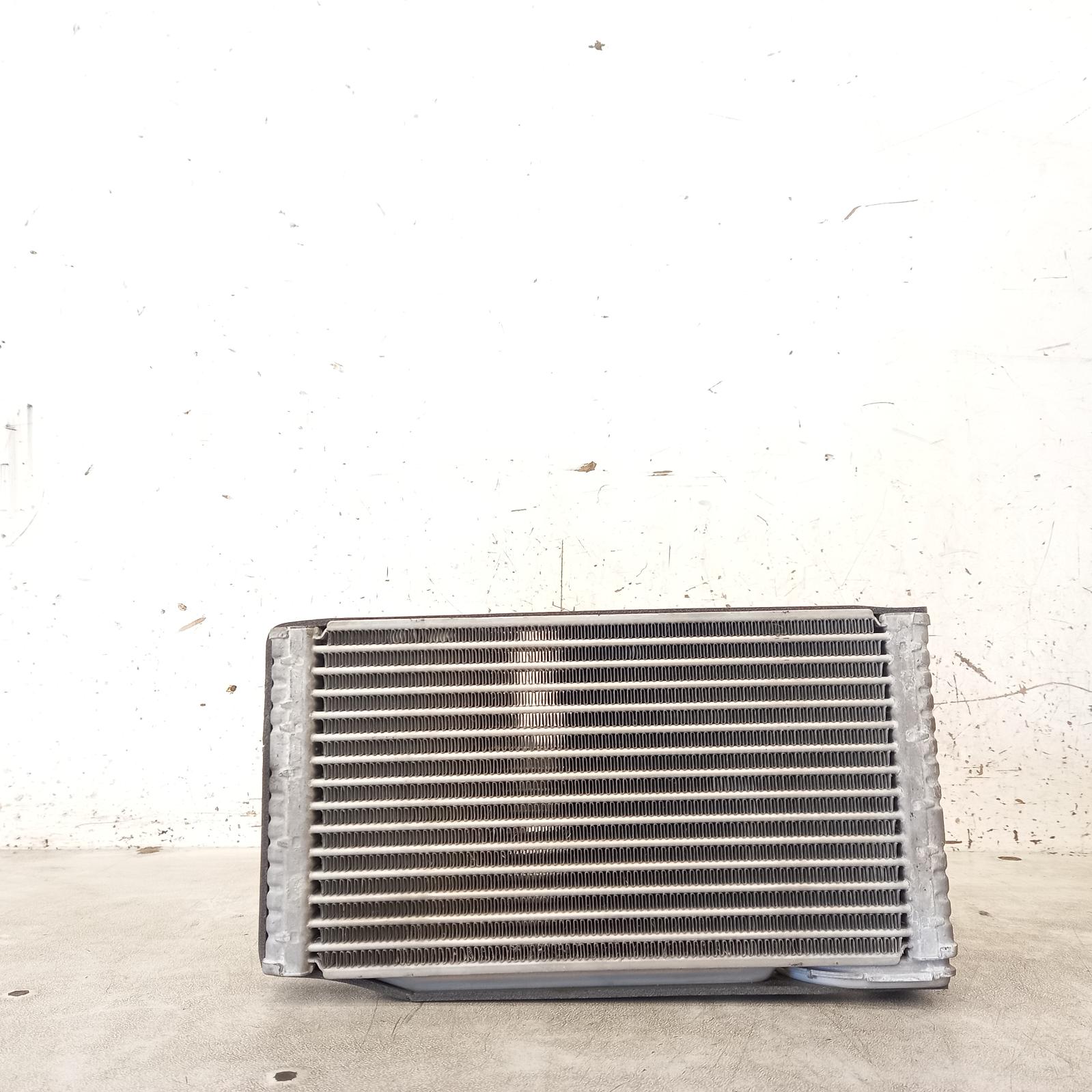 View Auto part A/C Evaporator Hyundai Santa Fe 2014
