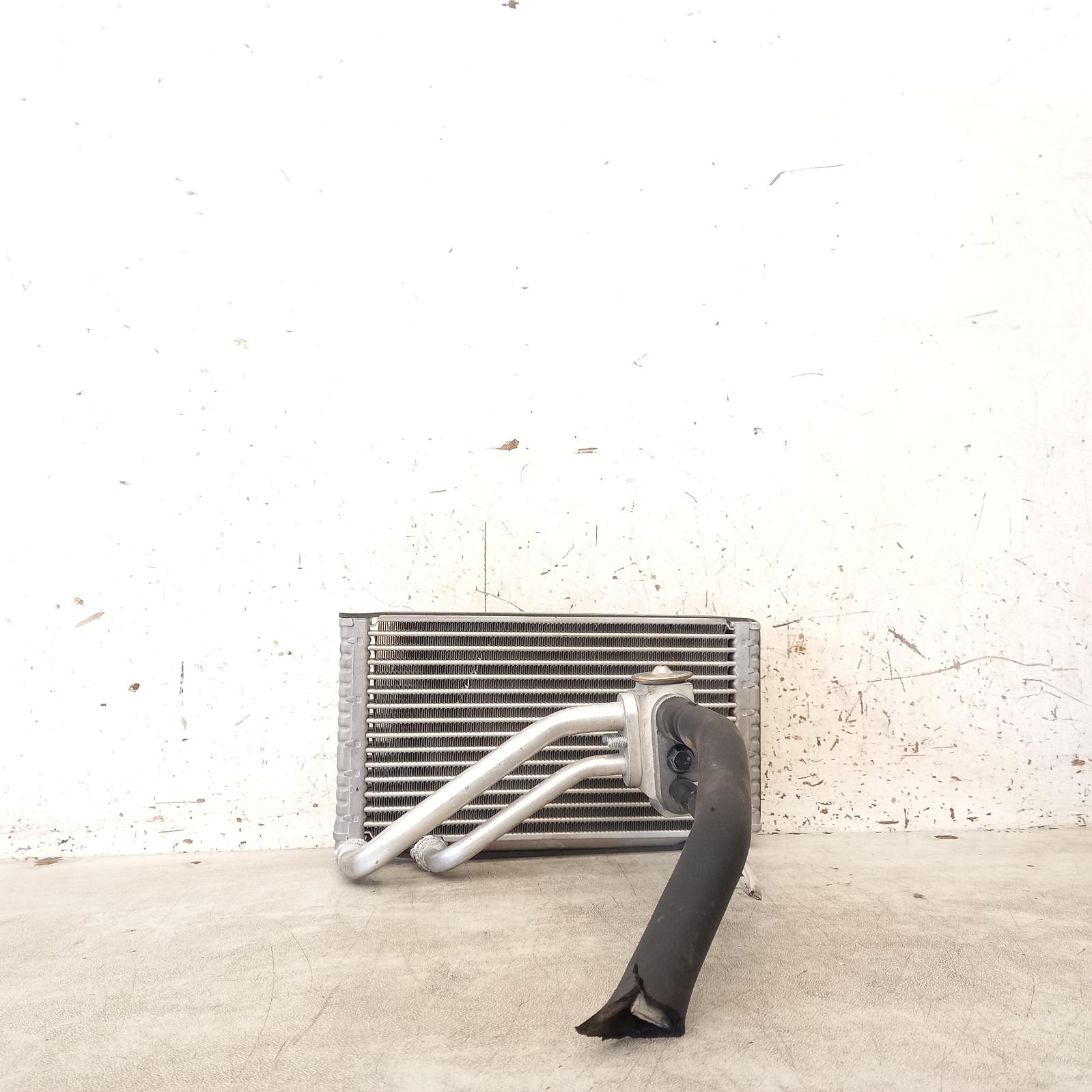 View Auto part A/C Evaporator Hyundai Santa Fe 2014