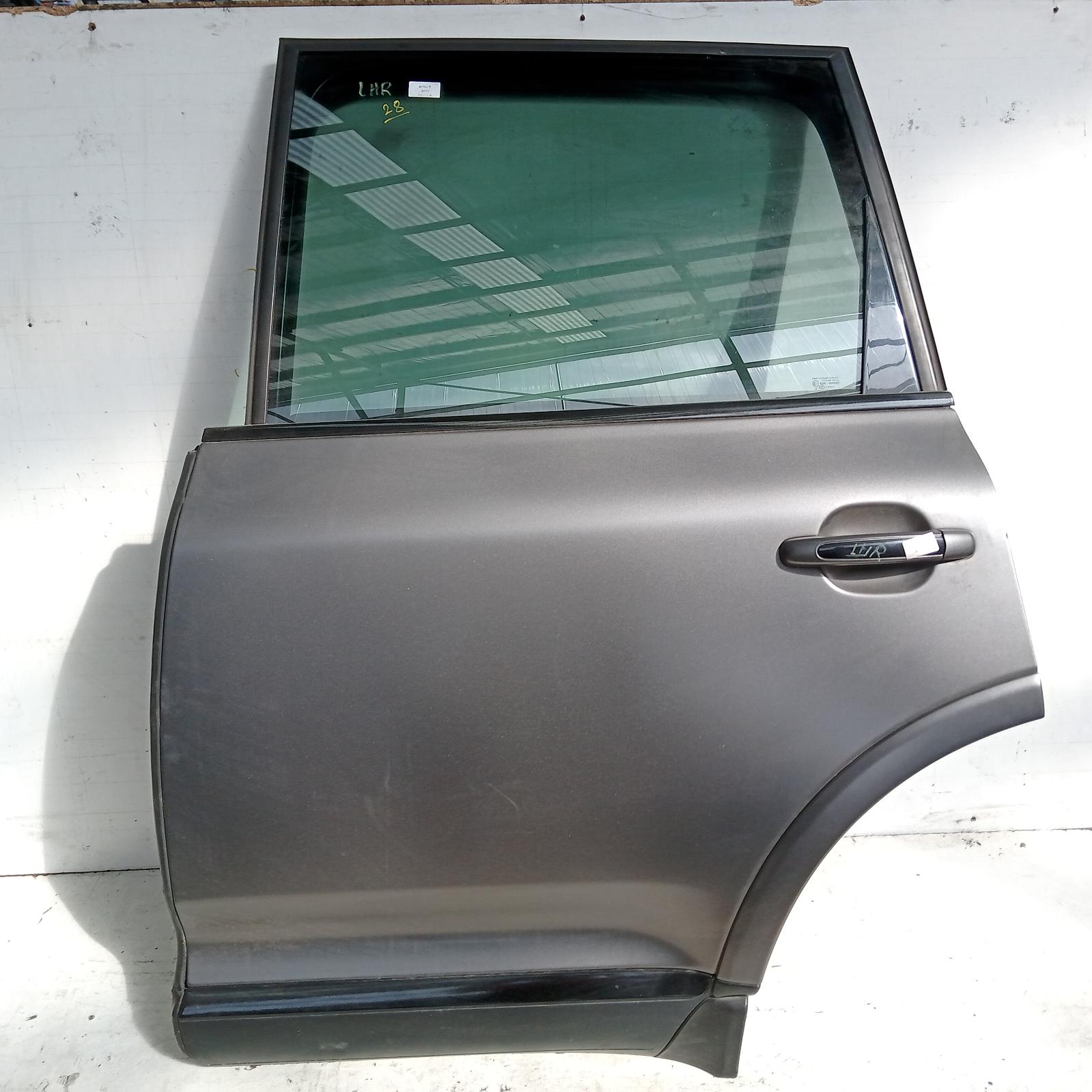 View Auto part Left Rear Door/Sliding Porsche Cayenne 2008