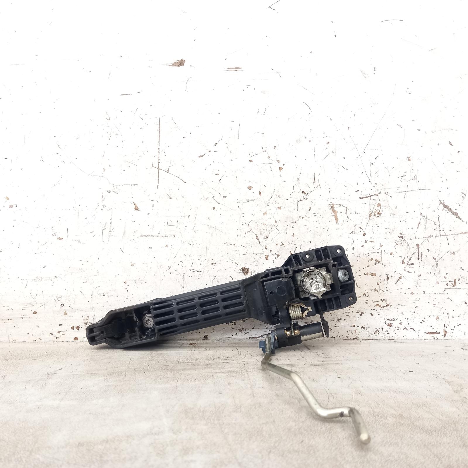 View Auto part Door Handle Toyota Hilux 2008