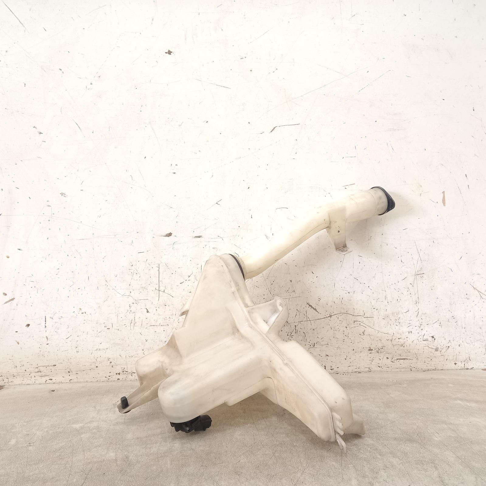 View Auto part Washer Bottle Toyota Hilux 2008