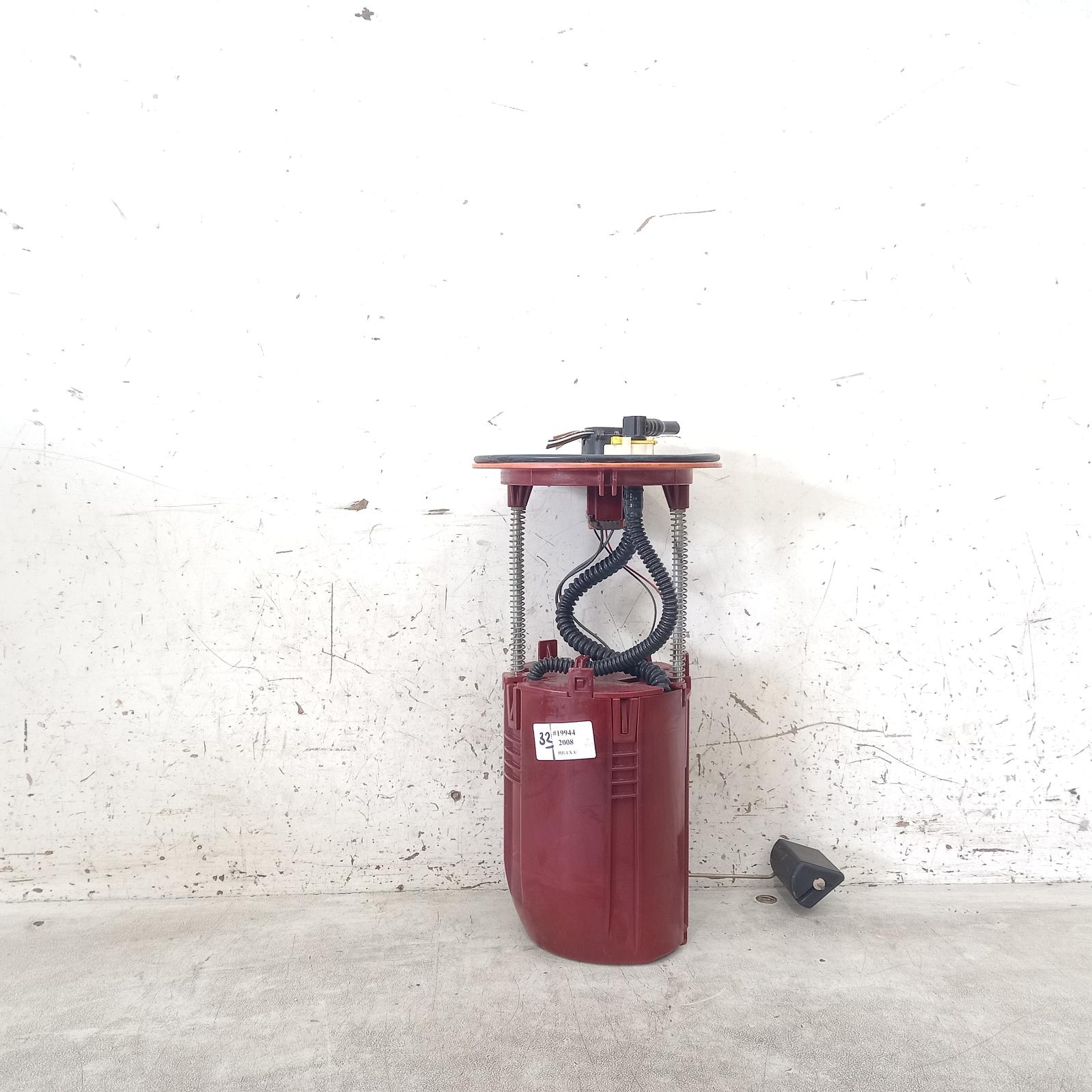 View Auto part Fuel Pump Toyota Hilux 2008