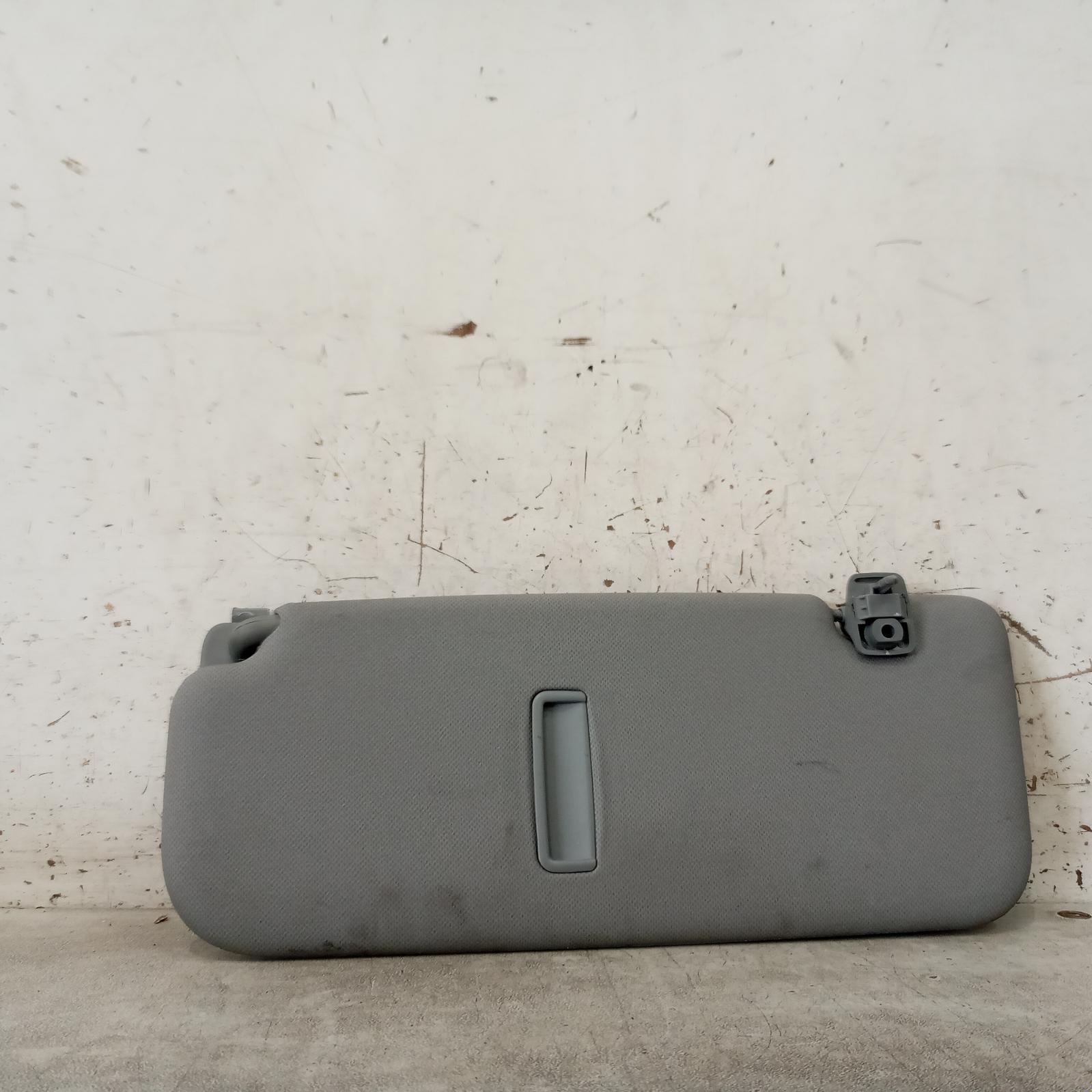 View Auto part Sunvisor Hyundai Accent 2016