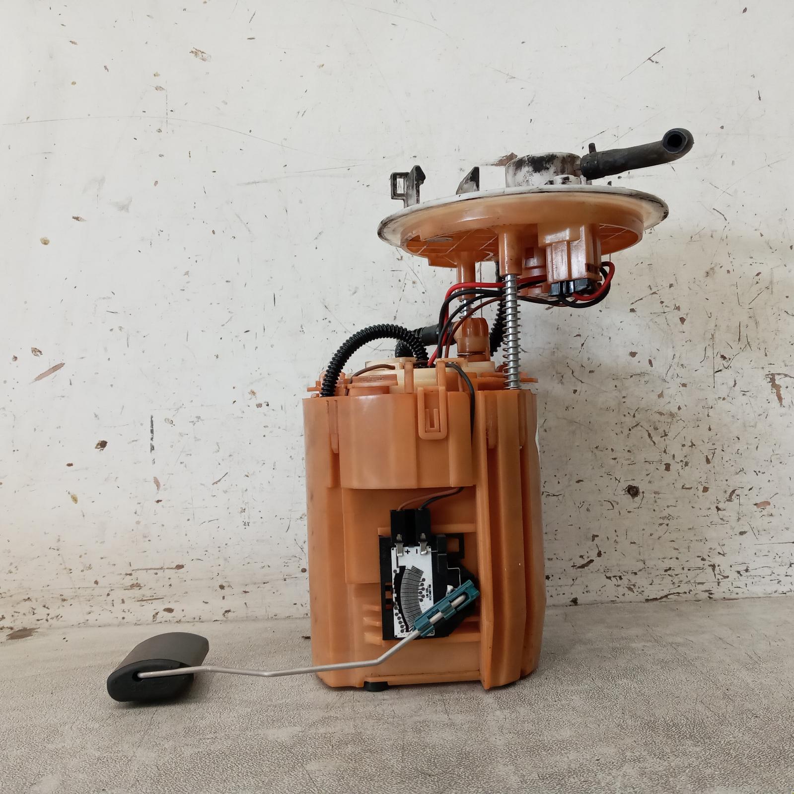 View Auto part Fuel Pump Hyundai Accent 2016