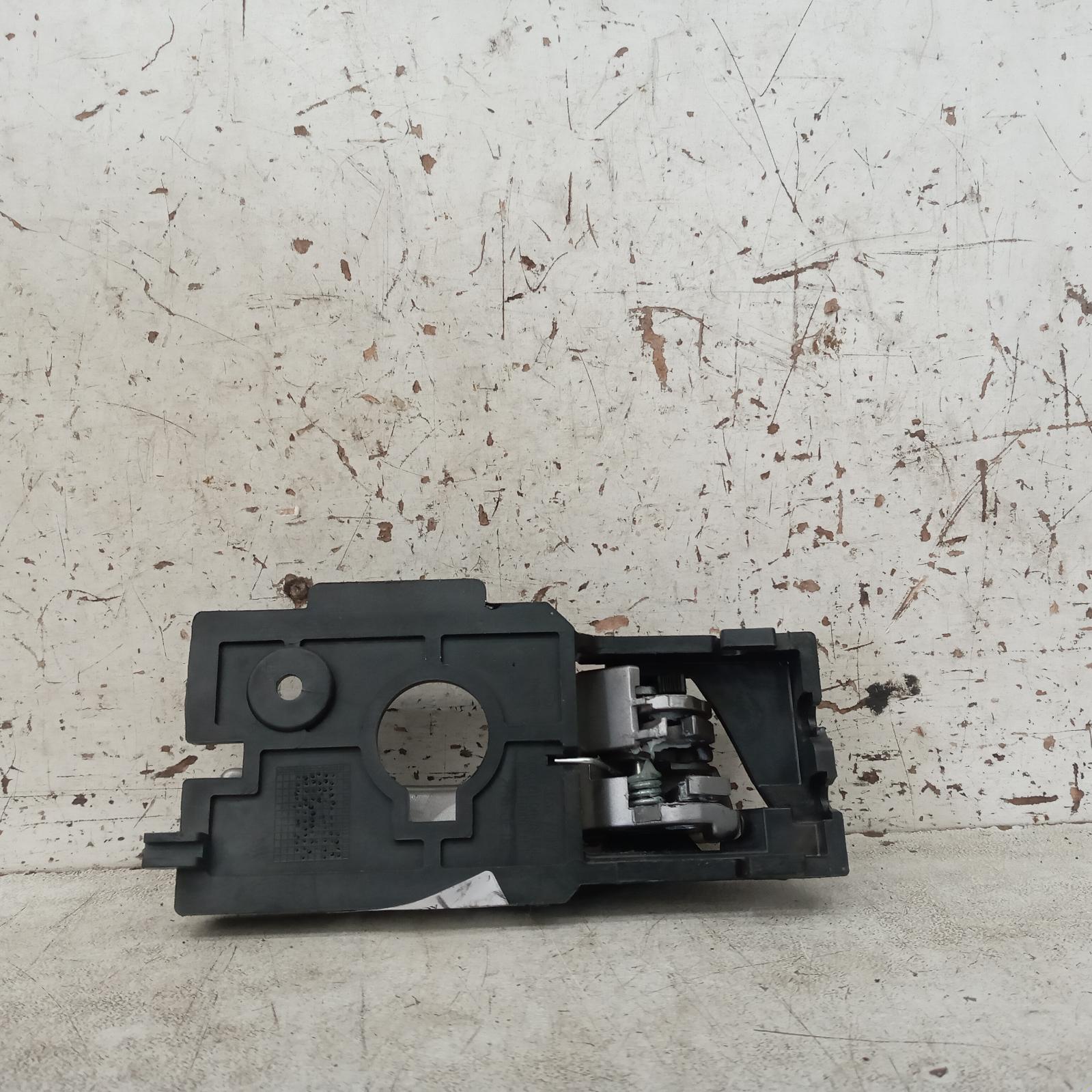 View Auto part Door Handle Hyundai Accent 2016