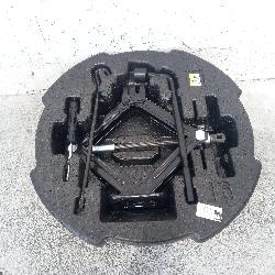 View Auto part Jack/Tool Kit Hyundai I30 2014