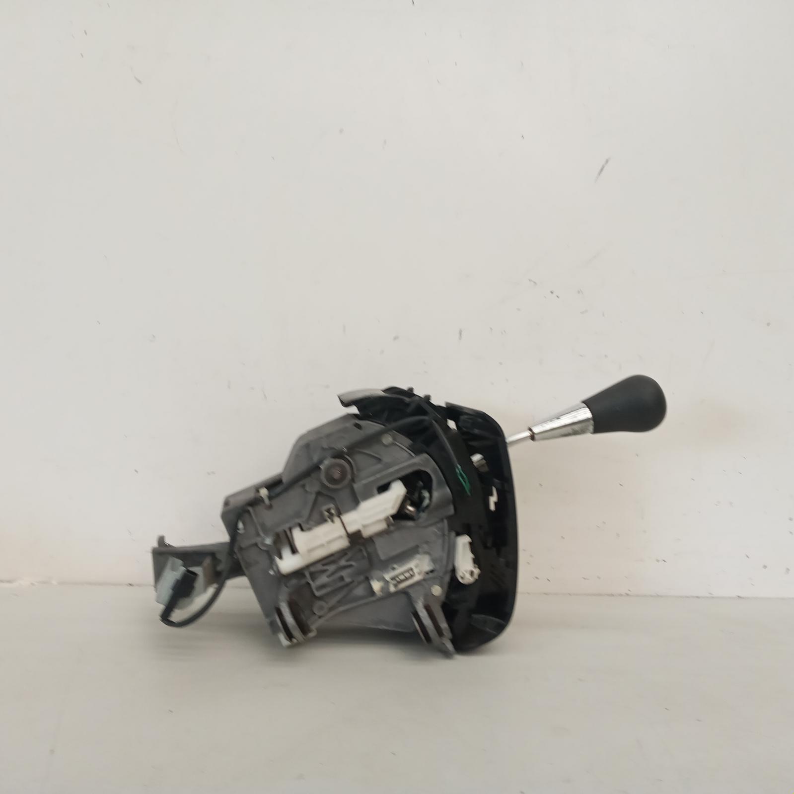 View Auto part Gear Stick/Shifter Toyota Hiace 2007