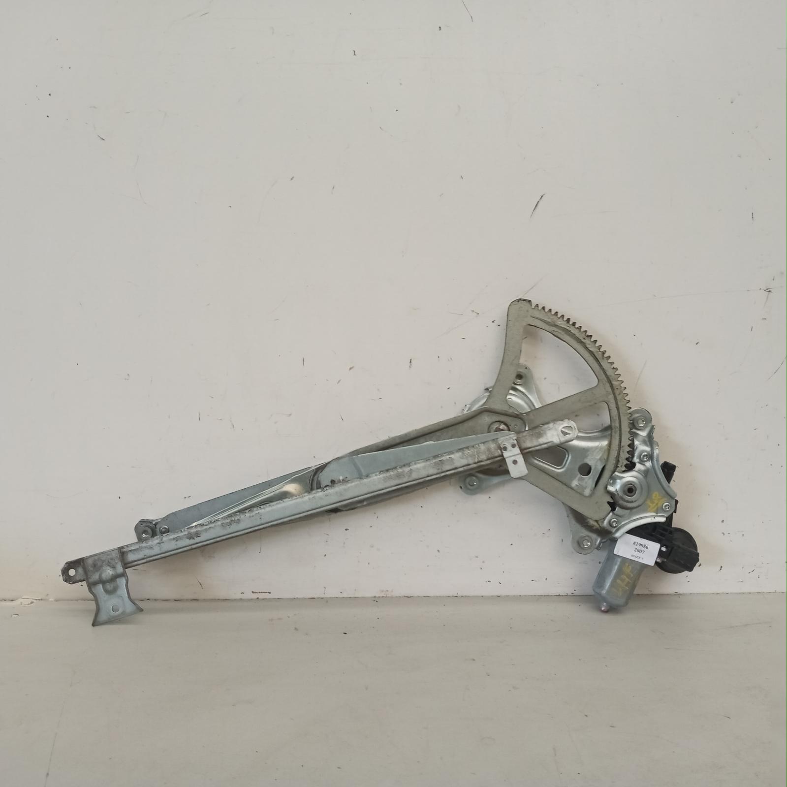 View Auto part Left Front Window Reg/Motor Toyota Hiace 2007