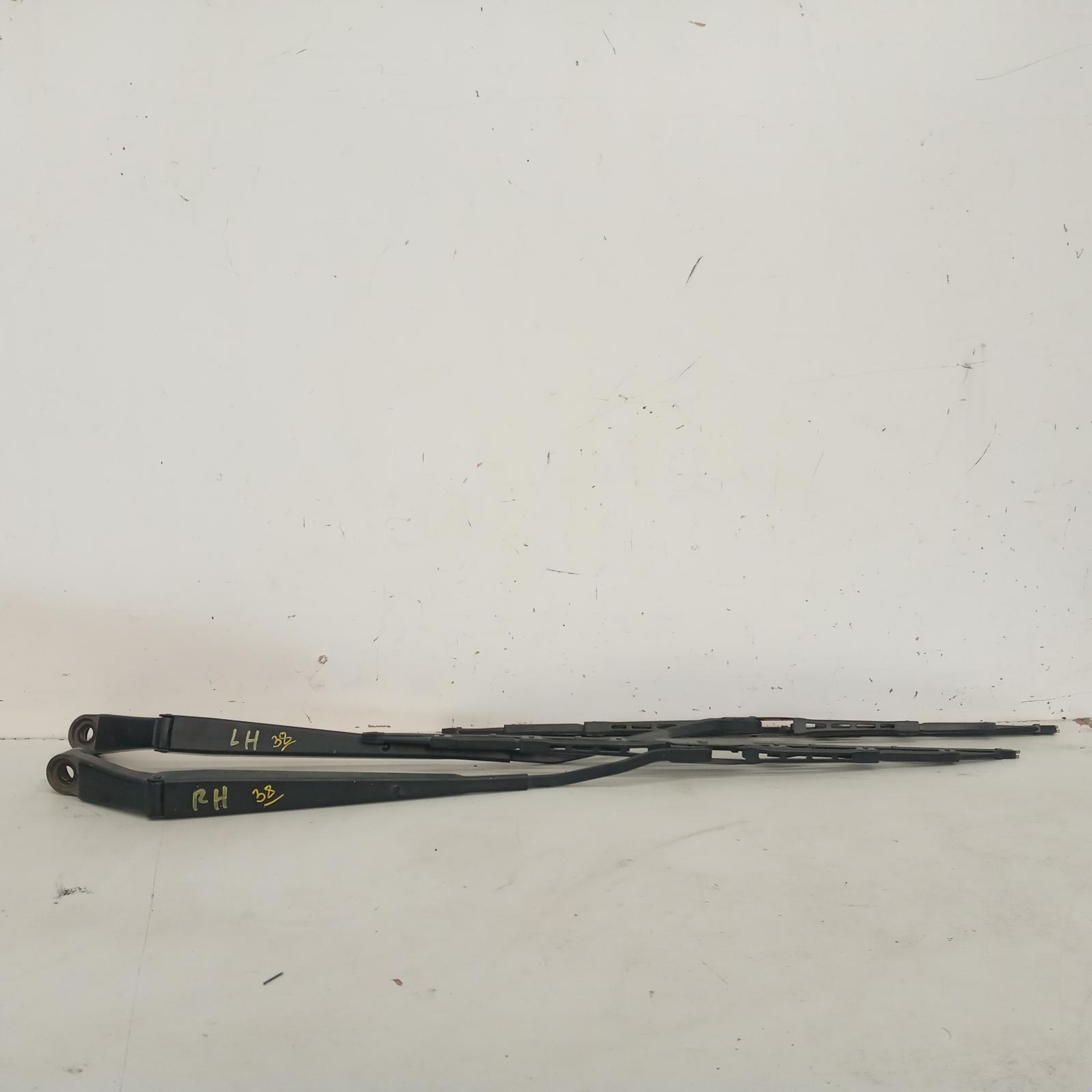 View Auto part Wiper Arm Toyota Hiace 2007