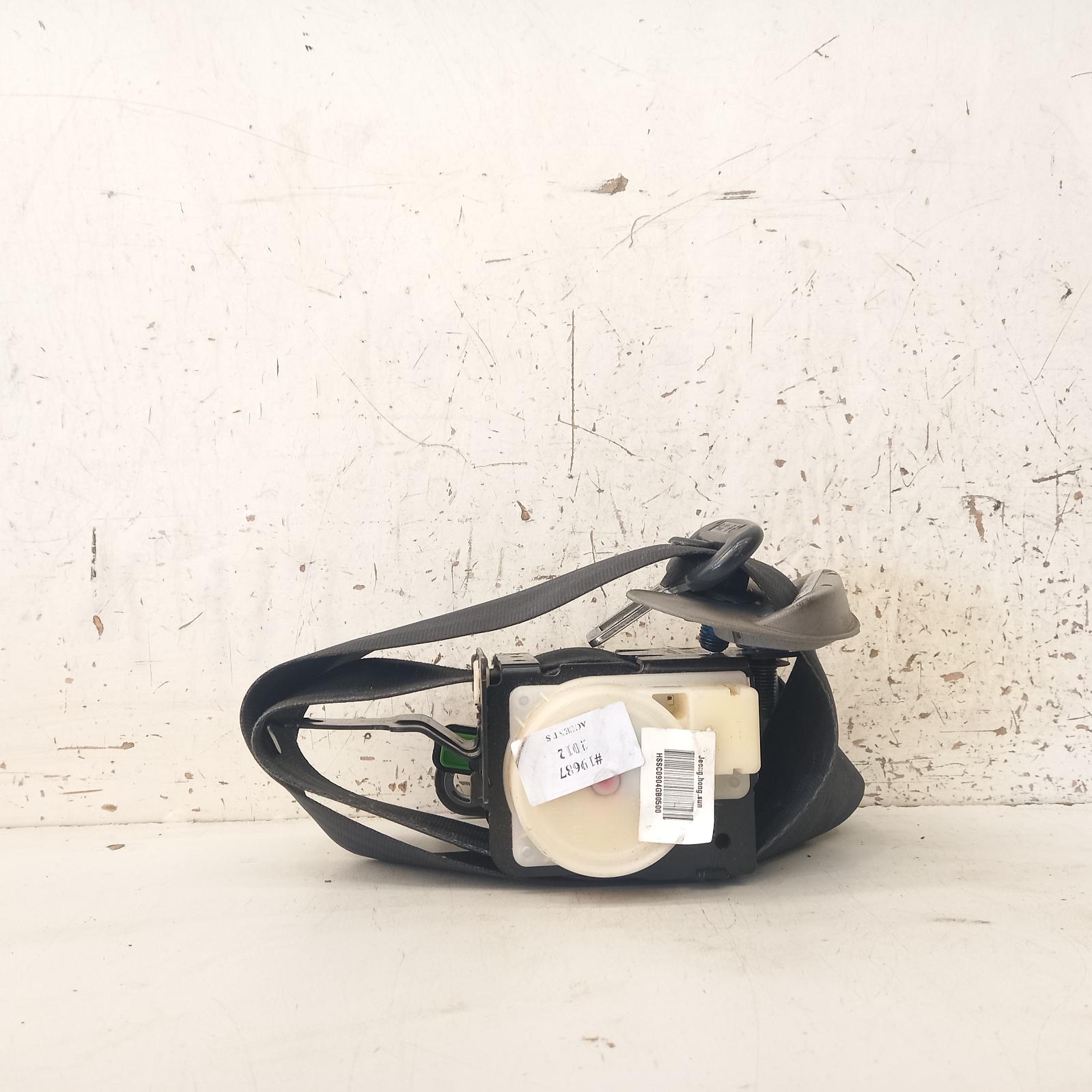 View Auto part Seatbelt/Stalk Hyundai Accent 2012