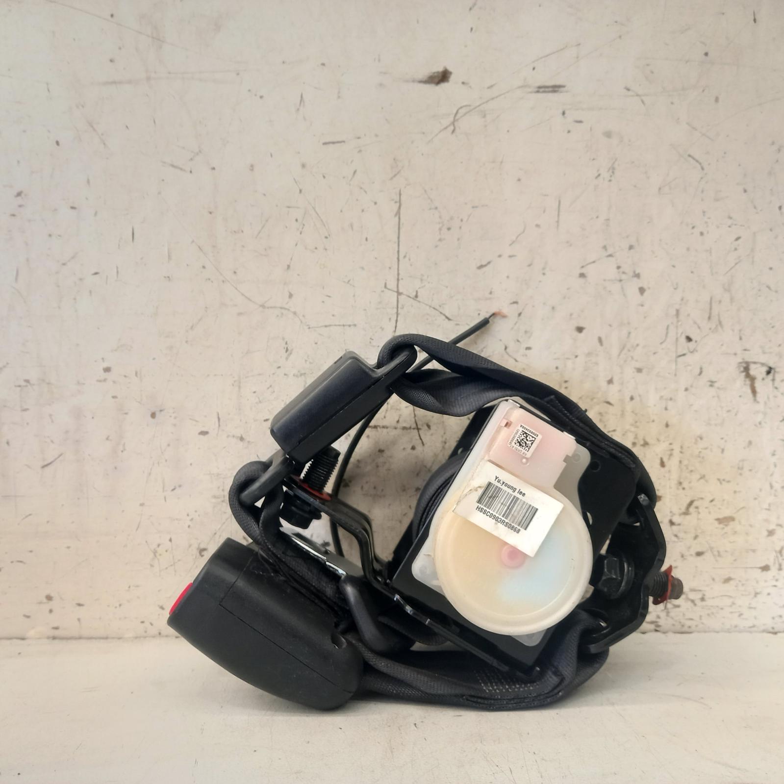 View Auto part Seatbelt/Stalk Hyundai Accent 2012