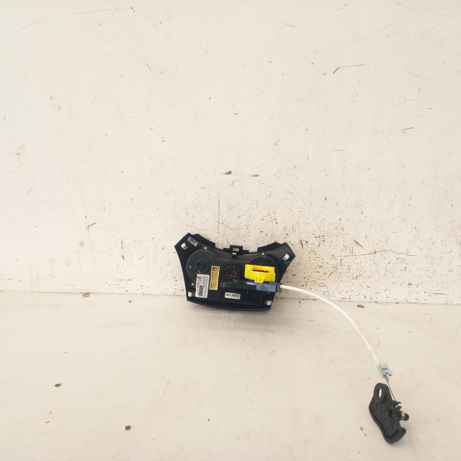 View Auto part Heater/Ac Controls Hyundai Accent 2012