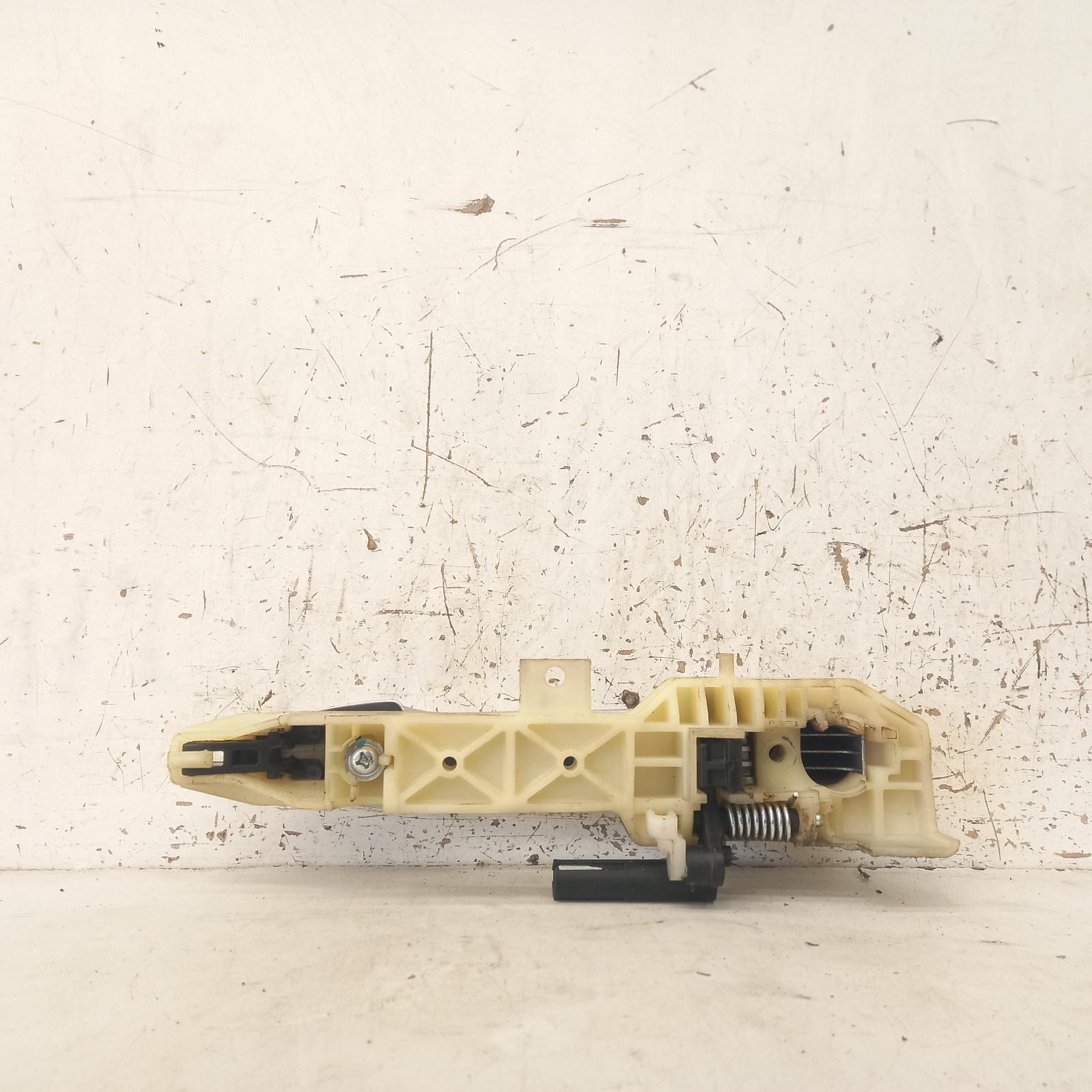 View Auto part Door Handle Hyundai Accent 2012