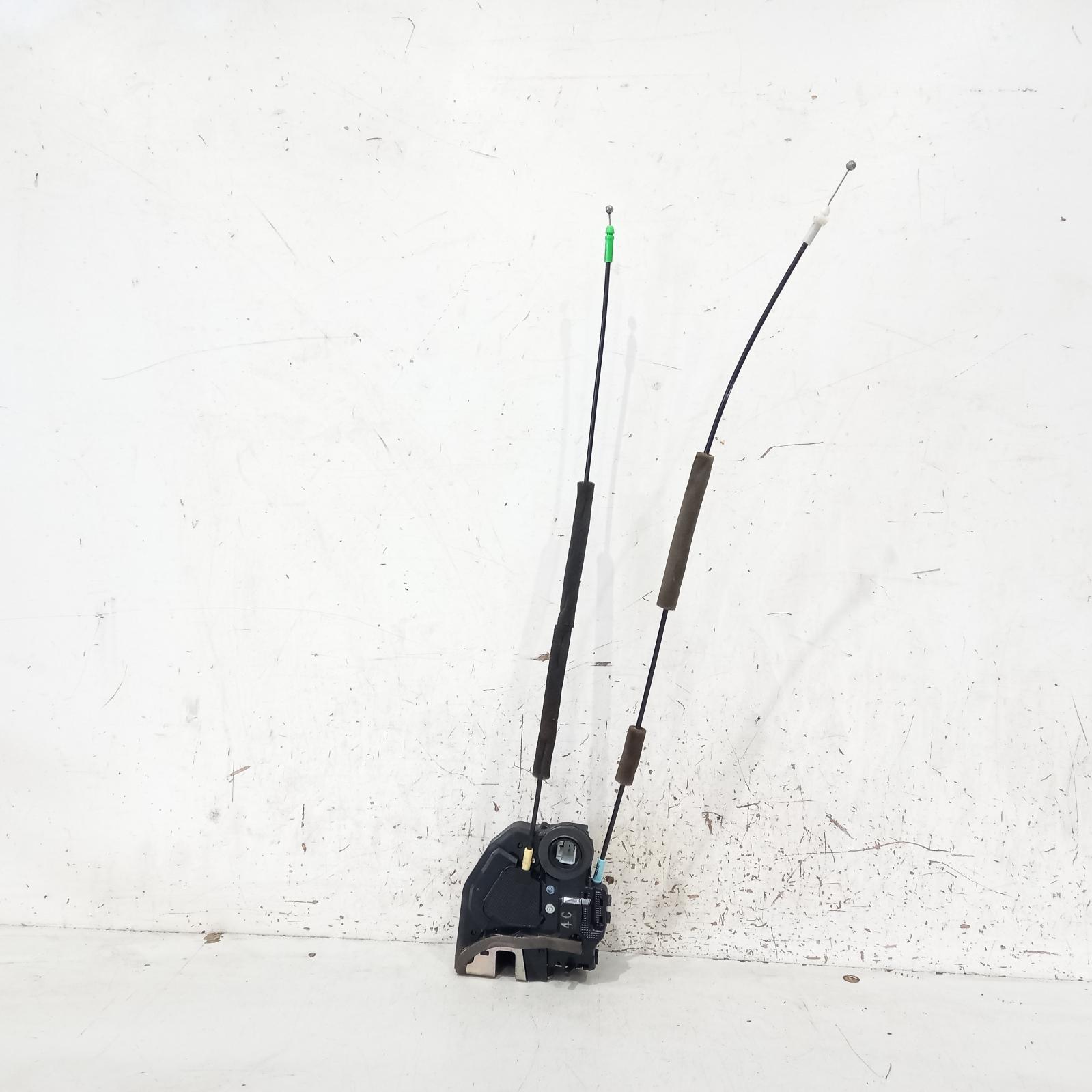 View Auto part Door/Boot/Gate Lock Toyota Kluger 2012