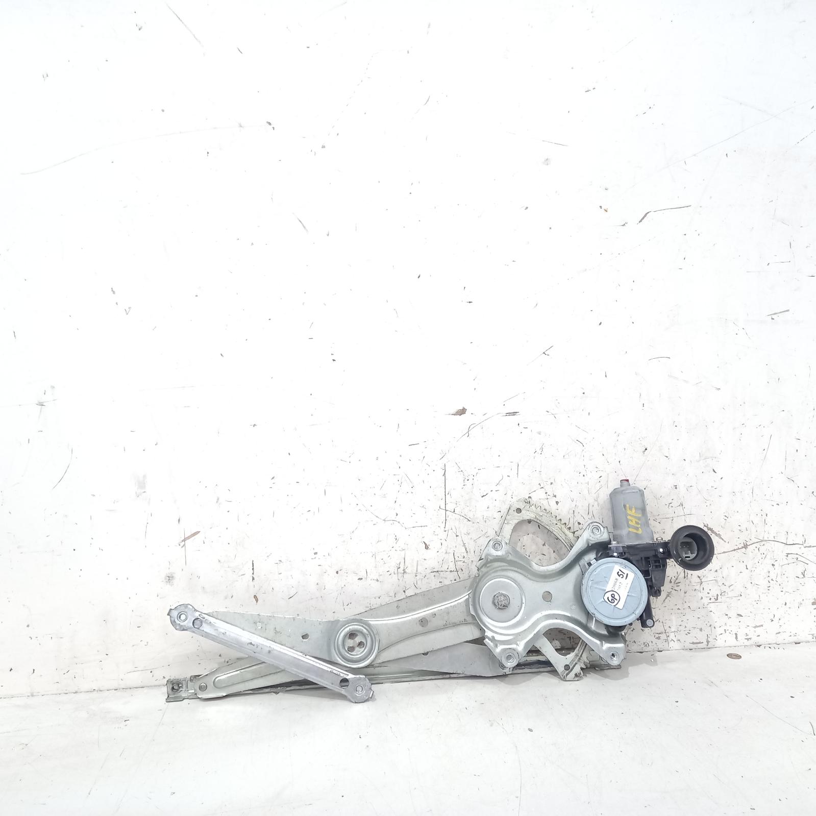 View Auto part Left Front Window Reg/Motor Toyota Kluger 2012