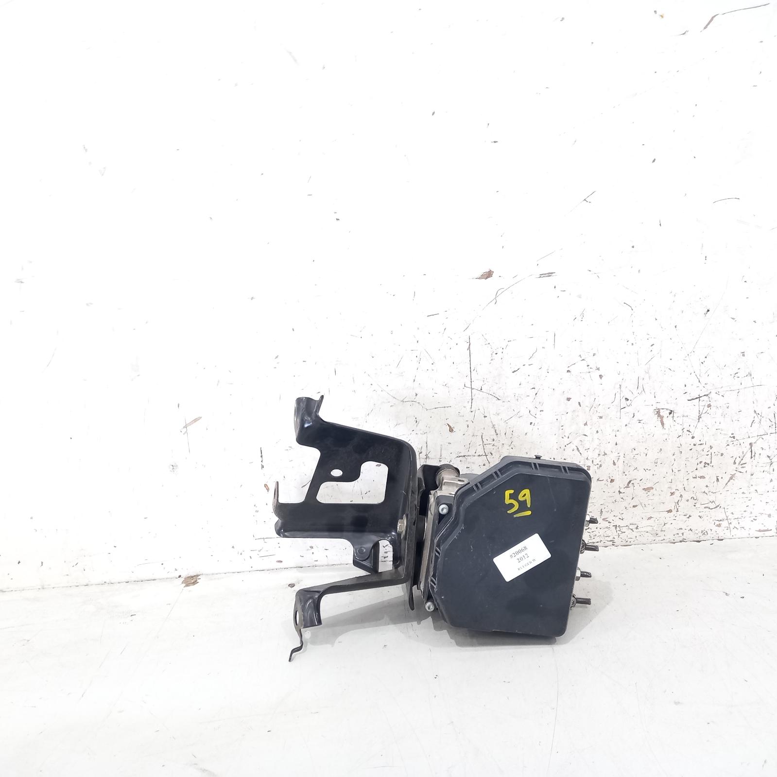 2012 Toyota Kluger Abs Pump/Modulator View Auto part Abs Pump/Modulator Toyota Kluger 2012