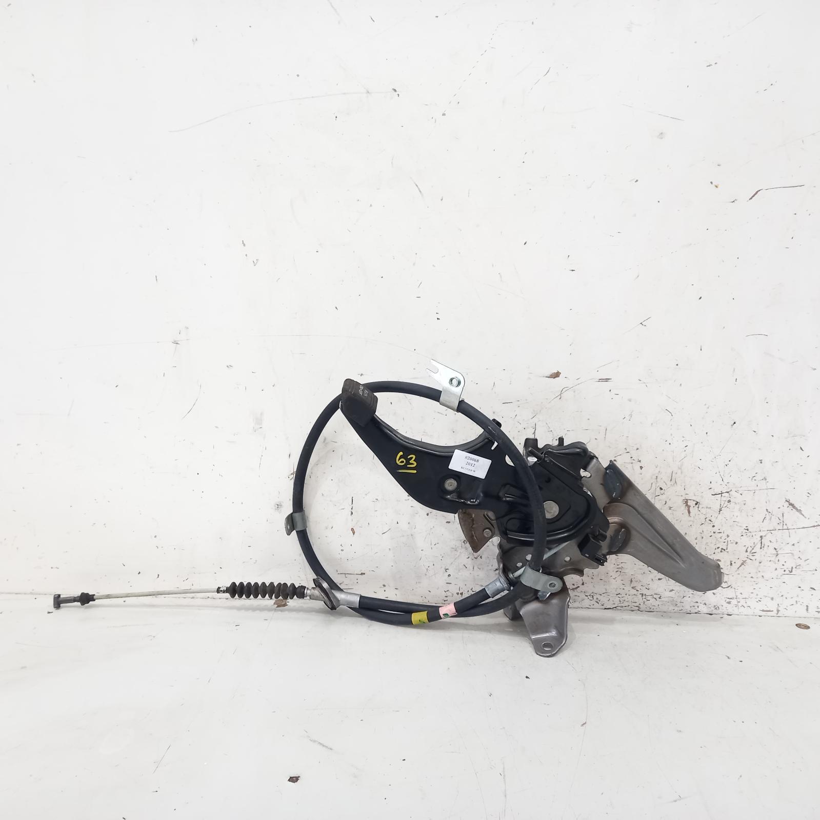 View Auto part Handbrake Lever Toyota Kluger 2012