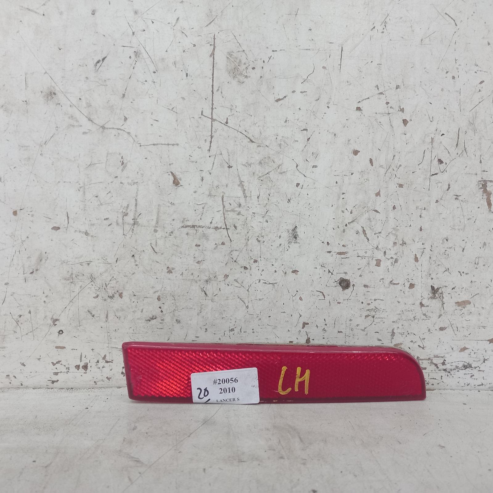 View Auto part Right Taillight Mitsubishi Lancer 2010