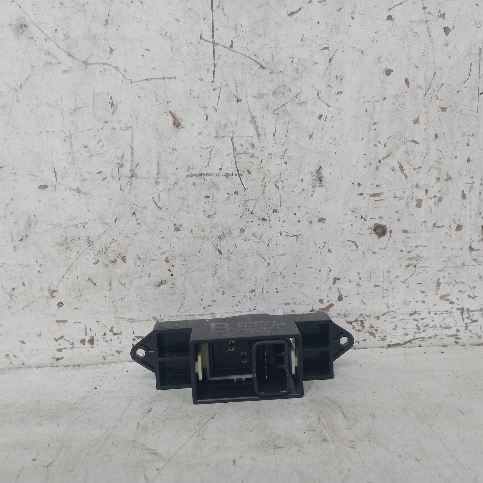 View Auto part Pwr Dr Wind Switch Mitsubishi Lancer 2010