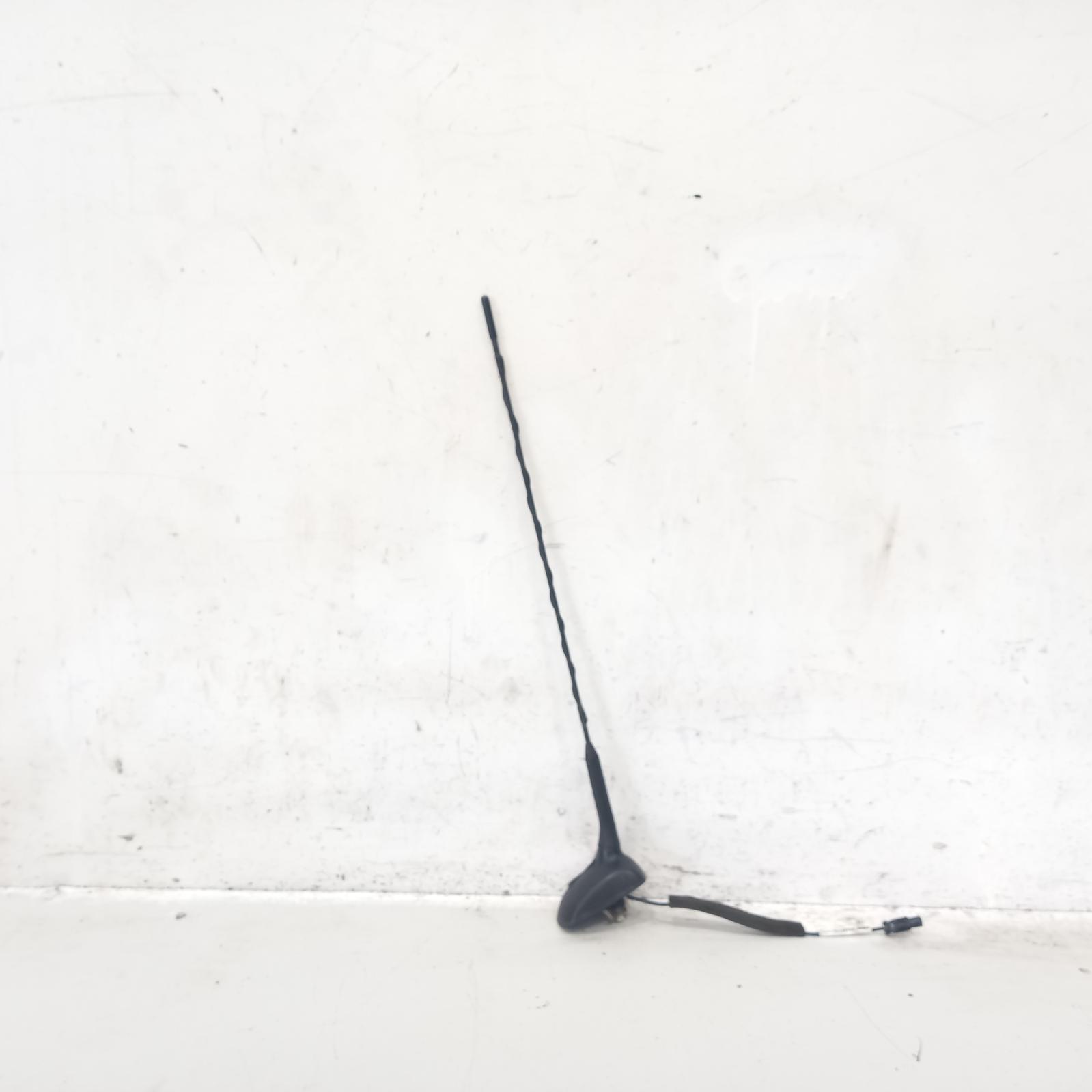 View Auto part Antenna Holden Cruze 2012
