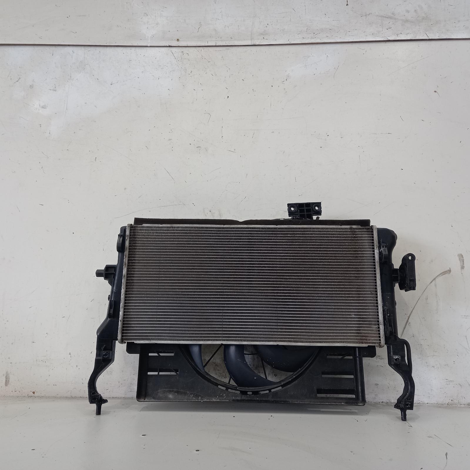View Auto part Radiator Hyundai Kona 2020