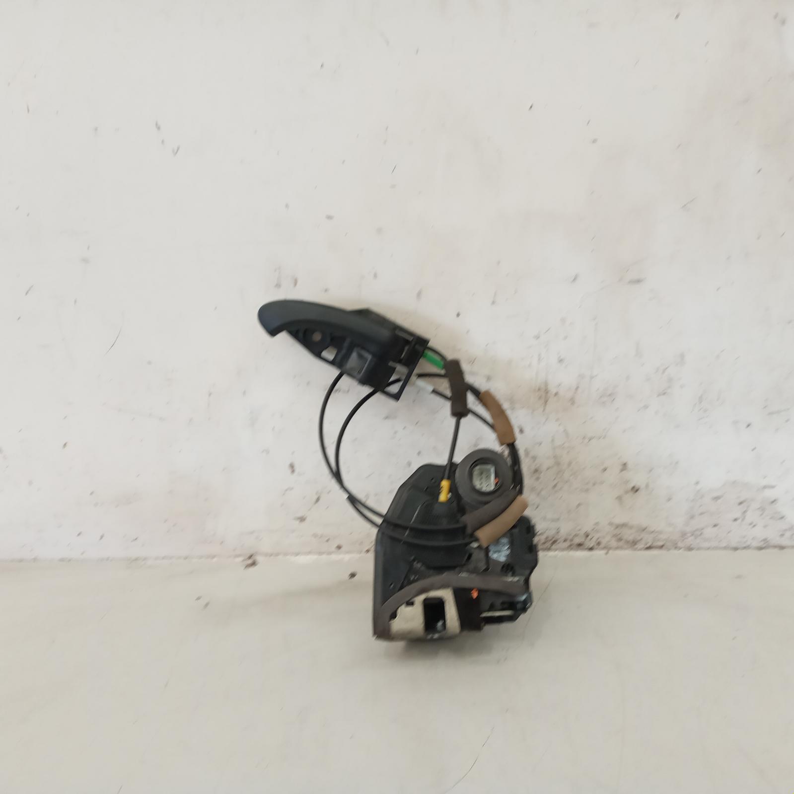 View Auto part Door/Boot/Gate Lock Toyota Camry 2008