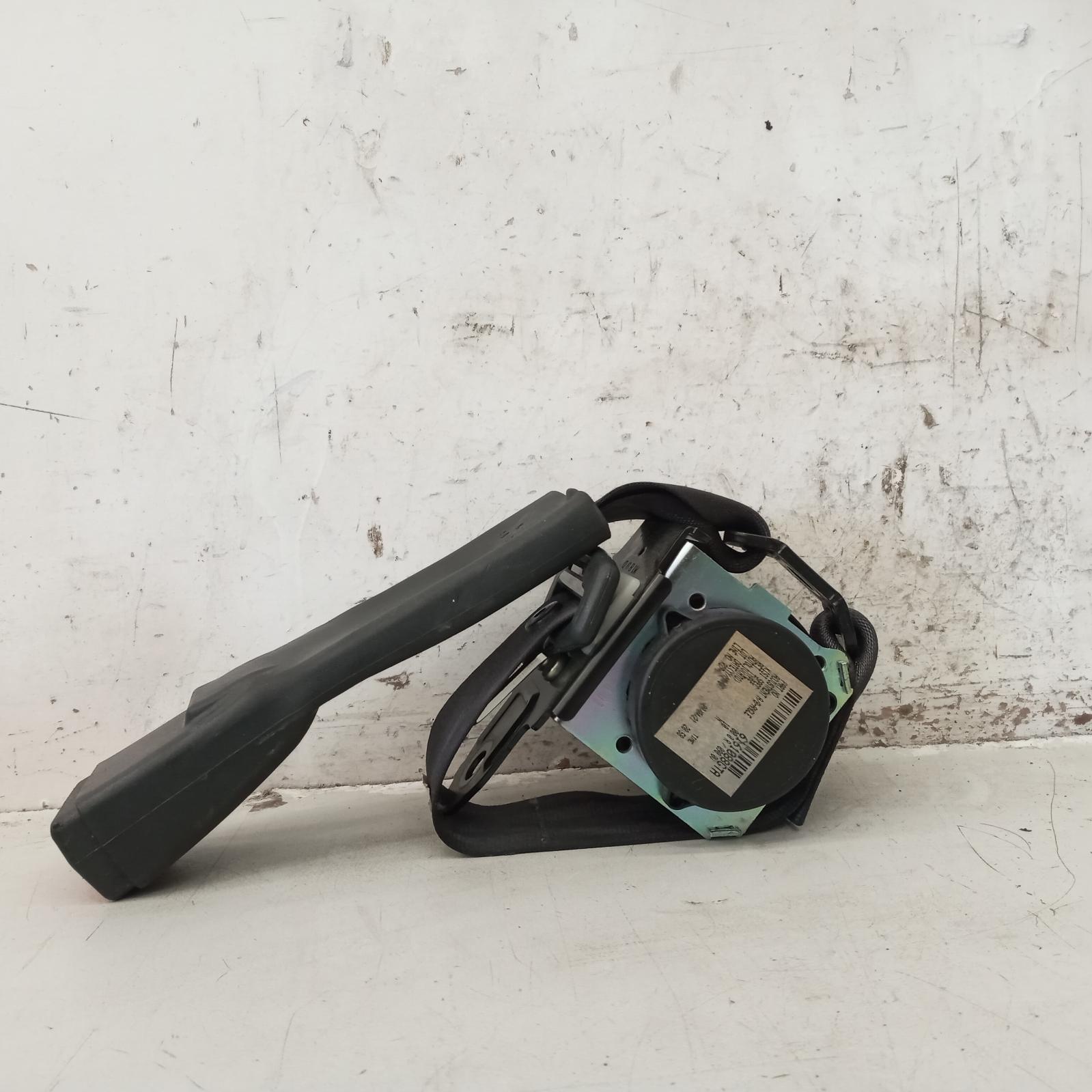 View Auto part Seatbelt/Stalk Toyota Camry 2008