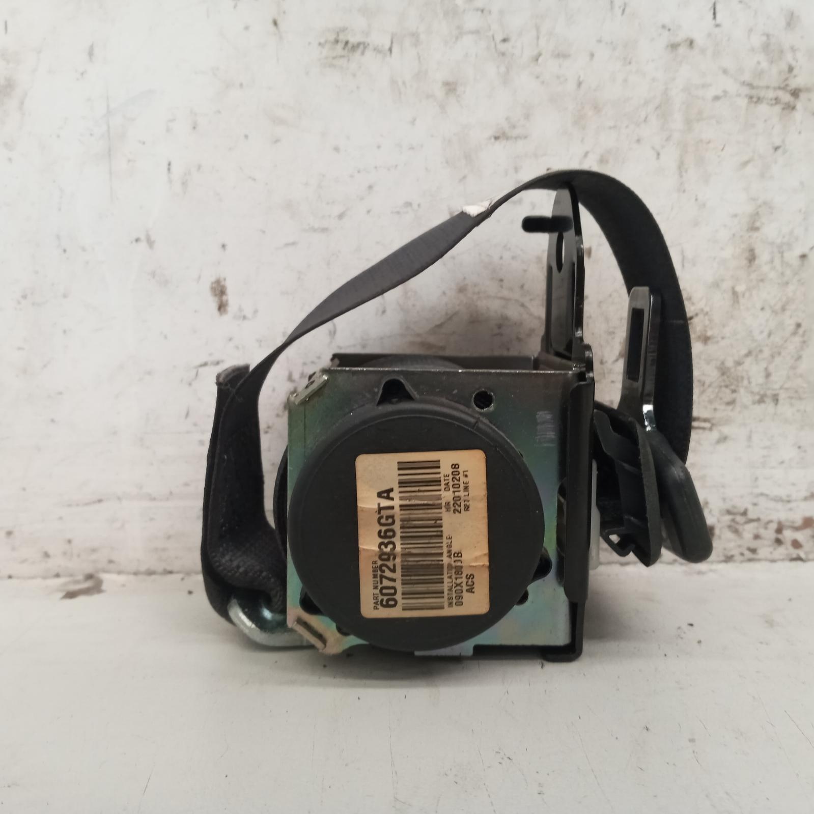 View Auto part Seatbelt/Stalk Toyota Camry 2008