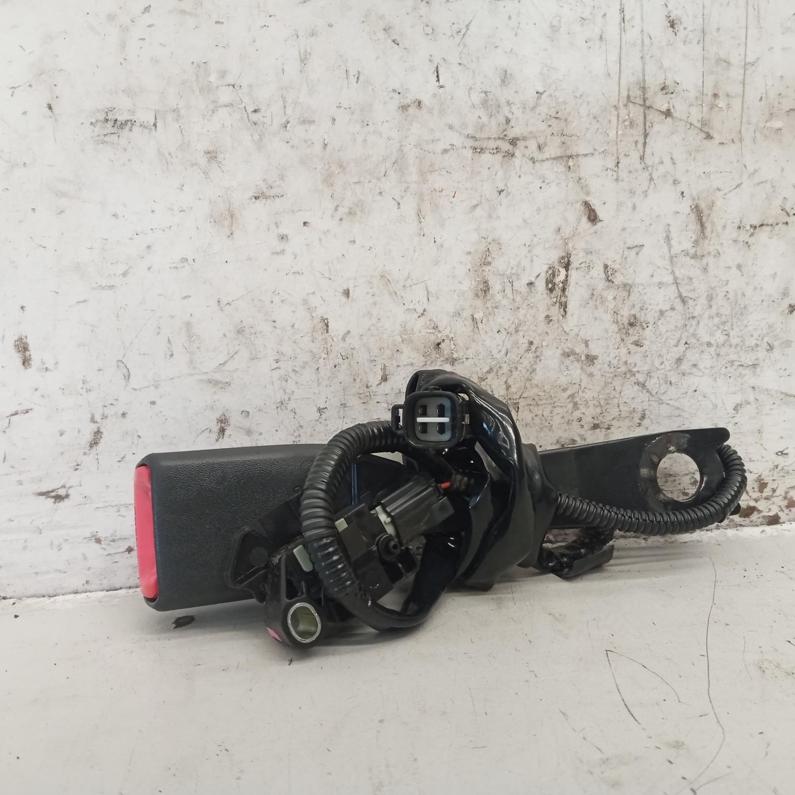 View Auto part Seatbelt/Stalk Toyota Camry 2008