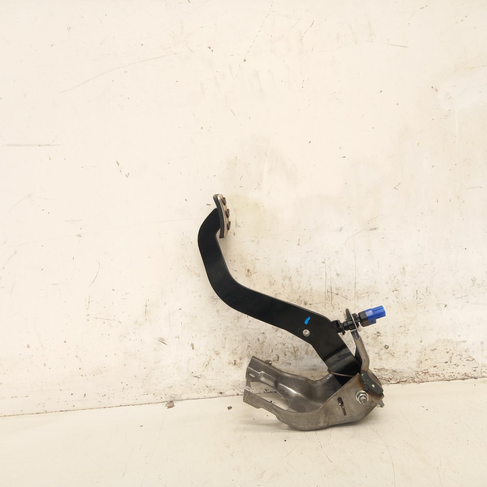 View Auto part Pedal Assembly Kia Picanto 2022