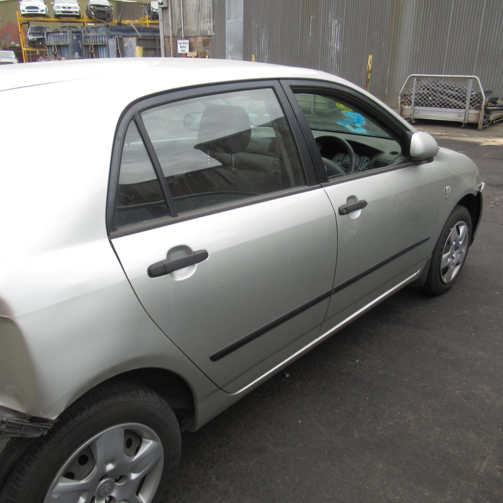 View Auto part Fuel Pump Toyota Corolla 2005