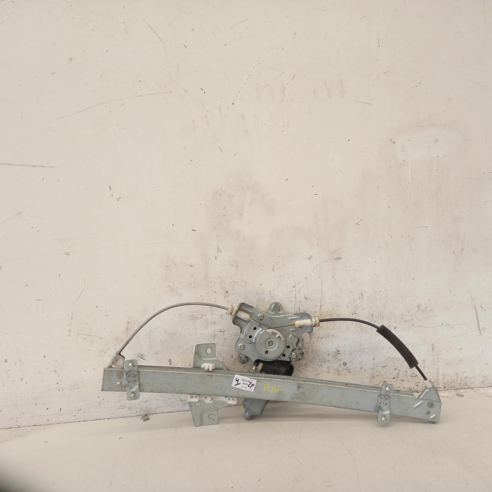 View Auto part Right Front Window Reg/Motor Hyundai Getz 2010