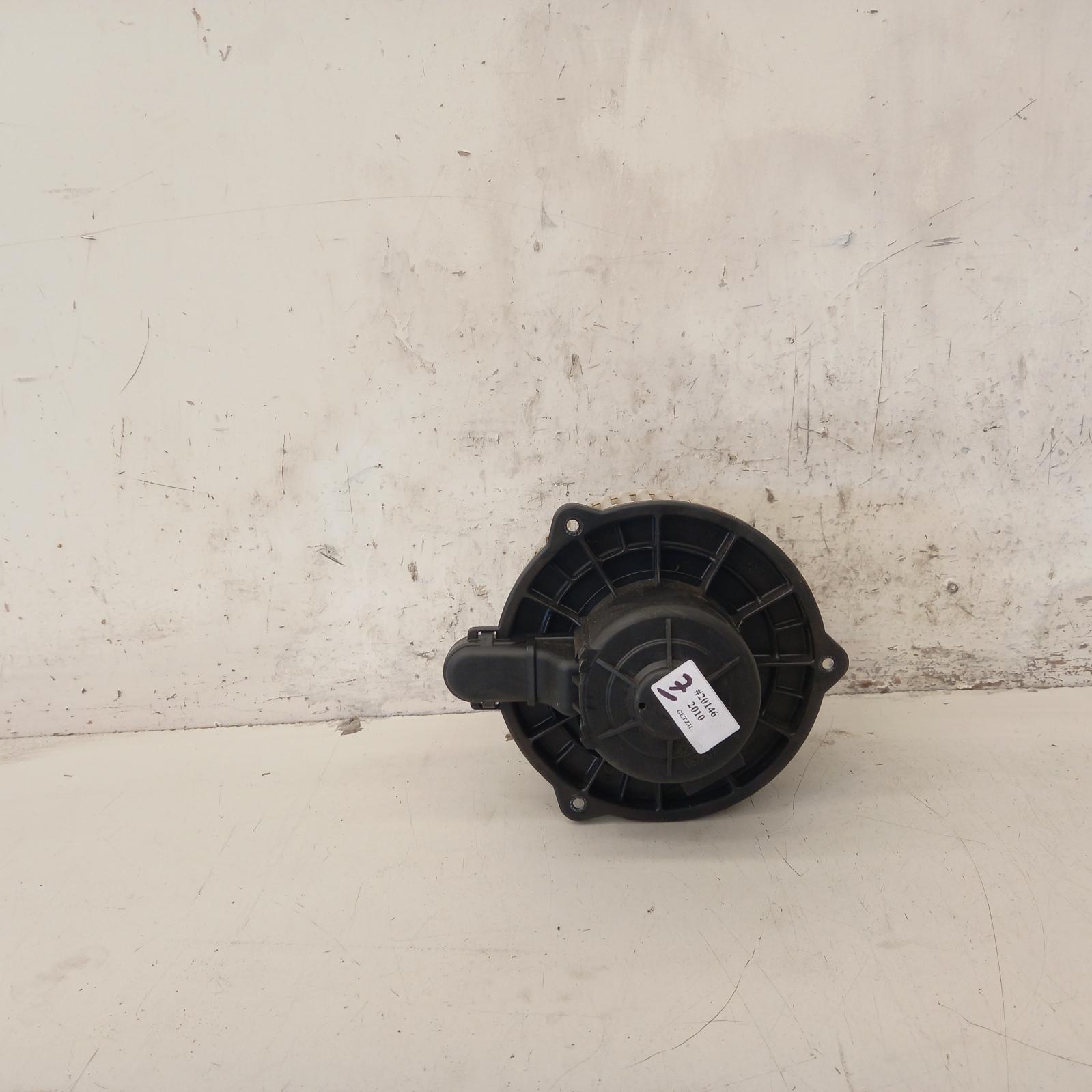 View Auto part Heater Fan Motor Hyundai Getz 2010