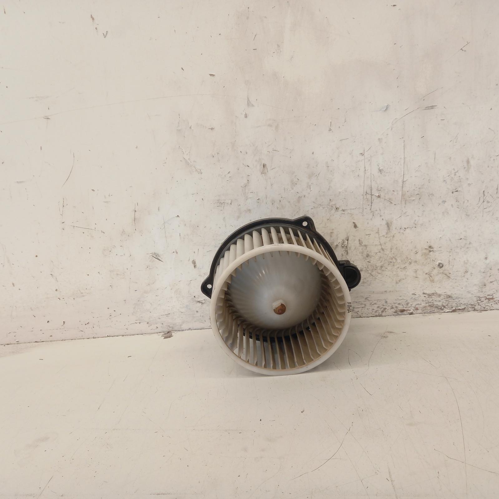View Auto part Heater Fan Motor Hyundai Getz 2010