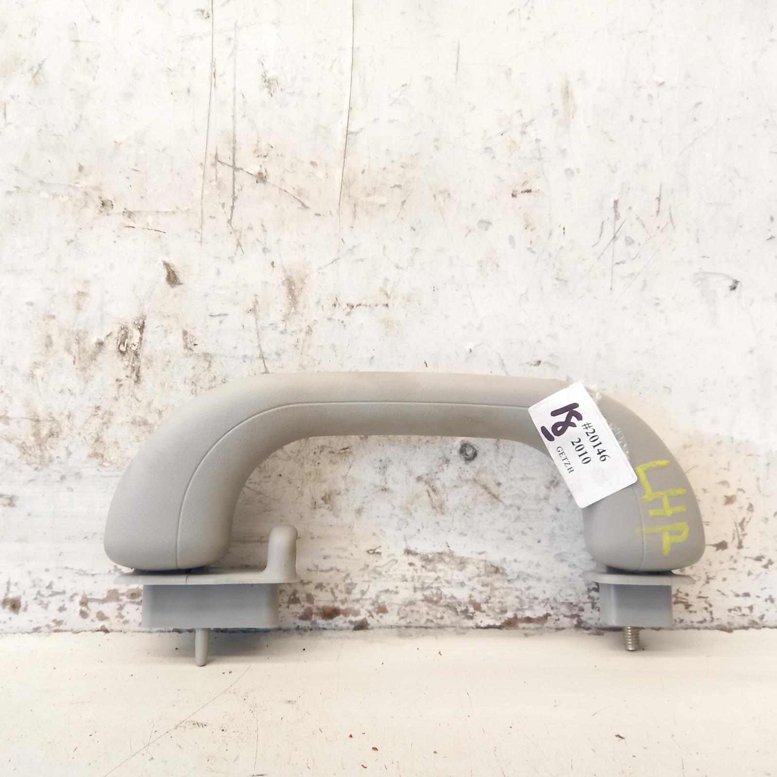 View Auto part Grab Handle Hyundai Getz 2010