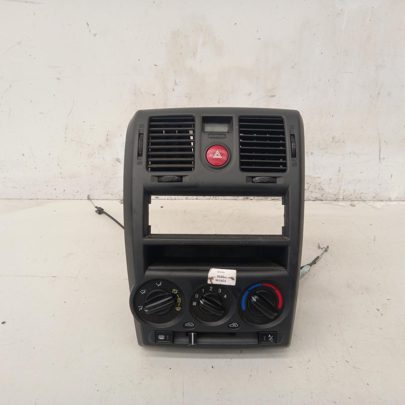 View Auto part Heater/Ac Controls Hyundai Getz 2010