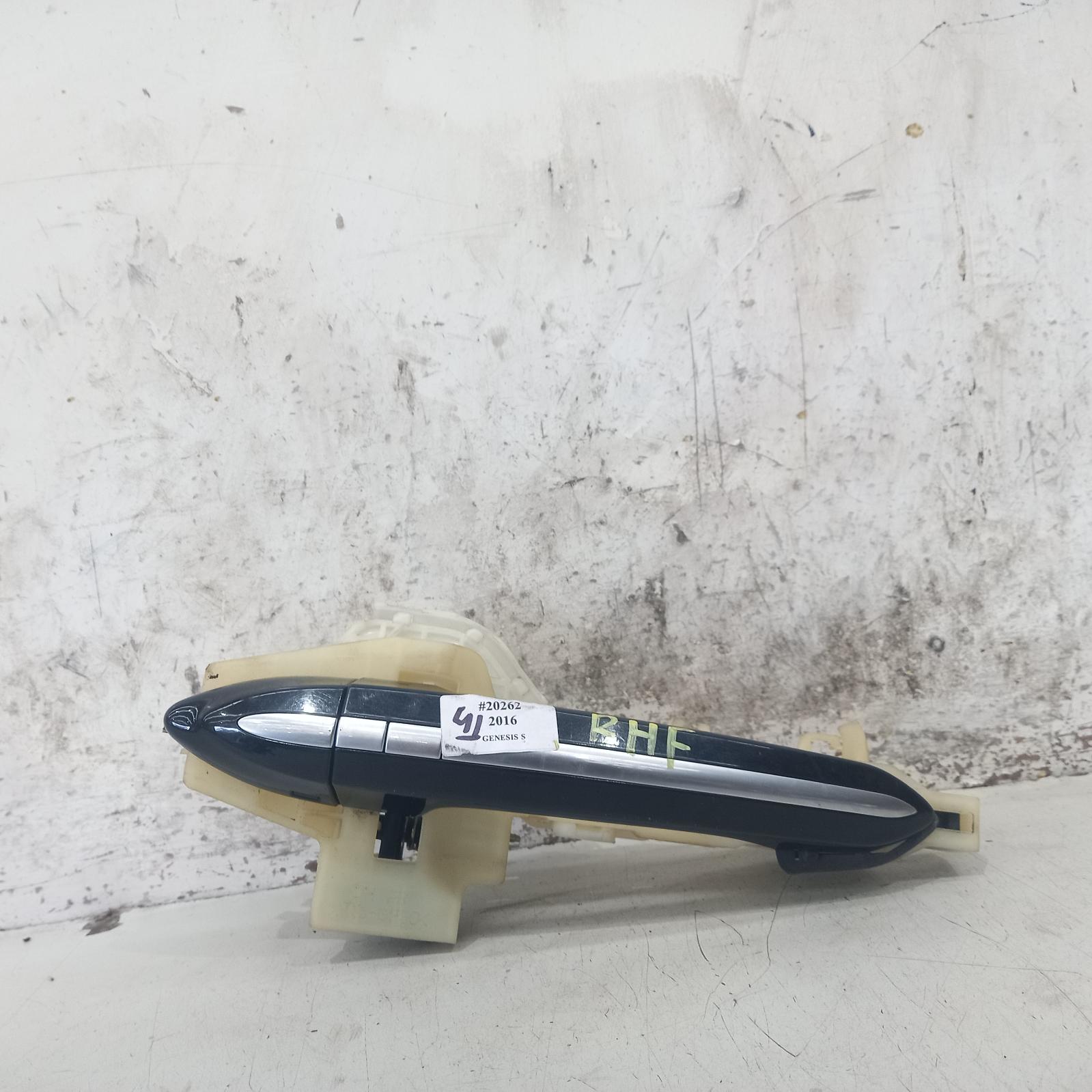 View Auto part Door Handle Hyundai Genesis 2016