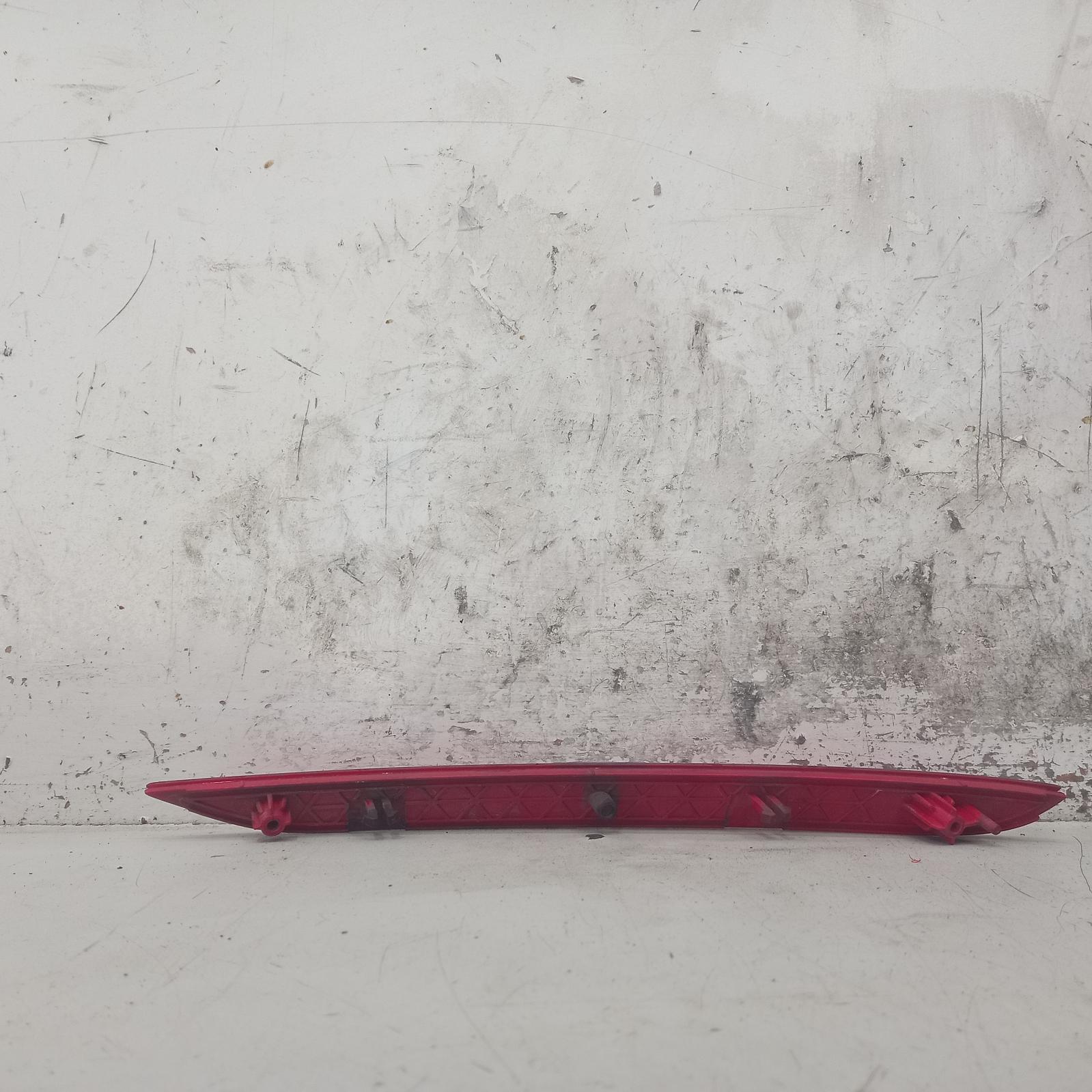 View Auto part Right Taillight Hyundai Genesis 2016
