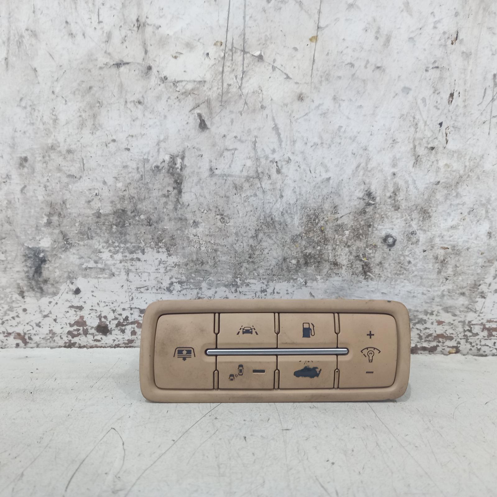 View Auto part Misc Switch/Relay Hyundai Genesis 2016