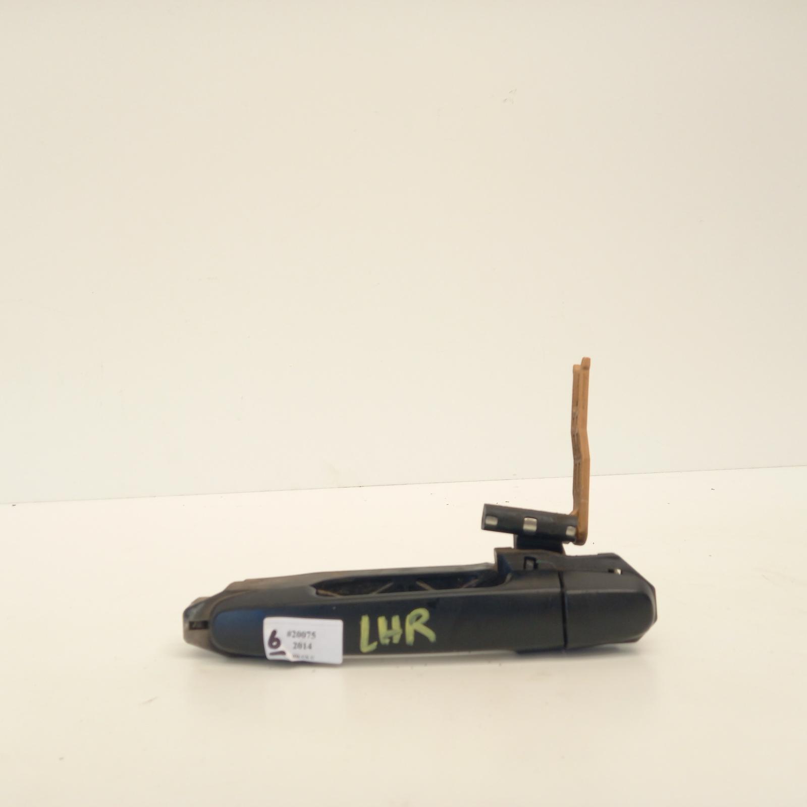 View Auto part Door Handle Toyota Hilux 2014